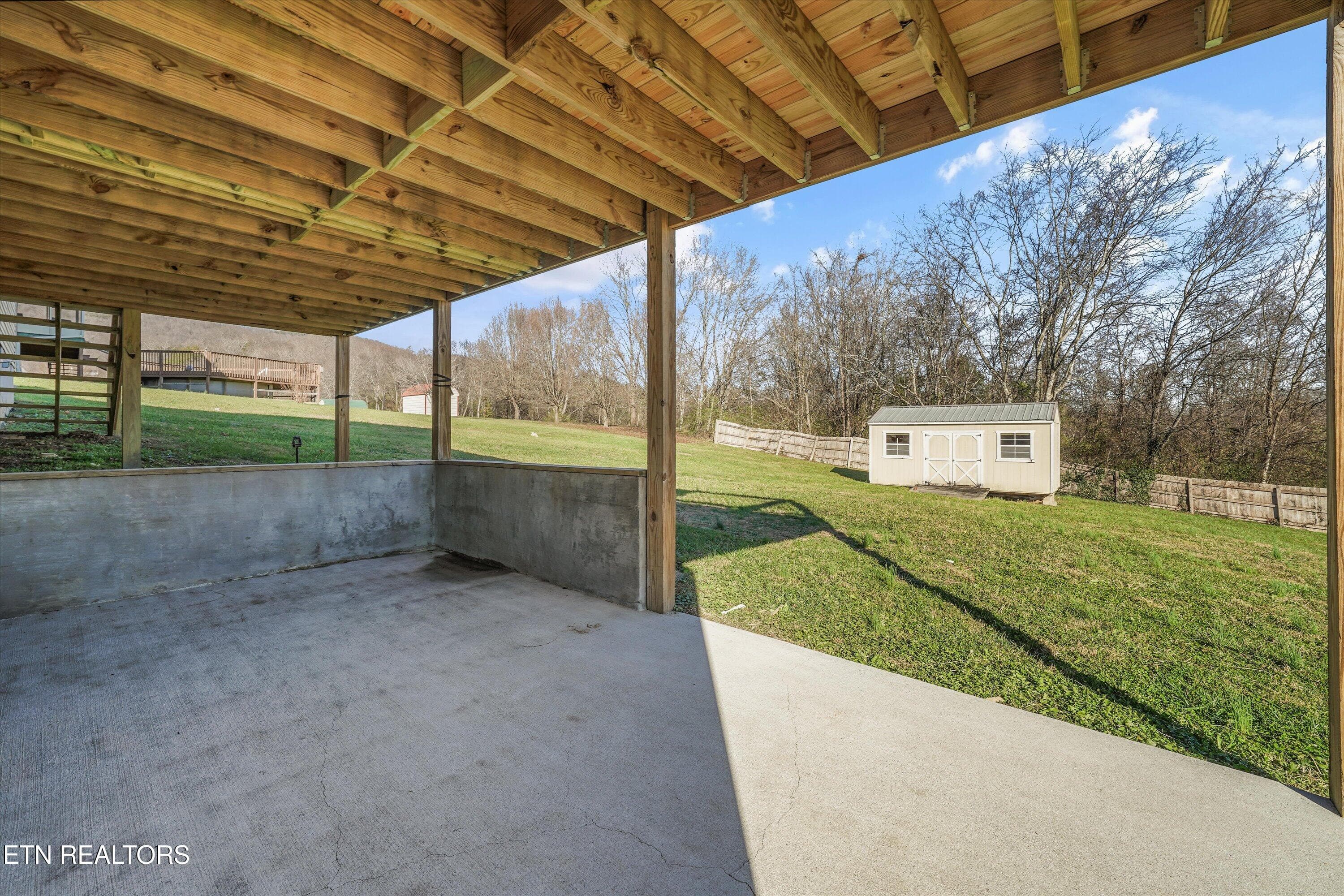 41-252 Perkins Ln 38 - 252 Perkins Lane, Jacksboro, TN 37757