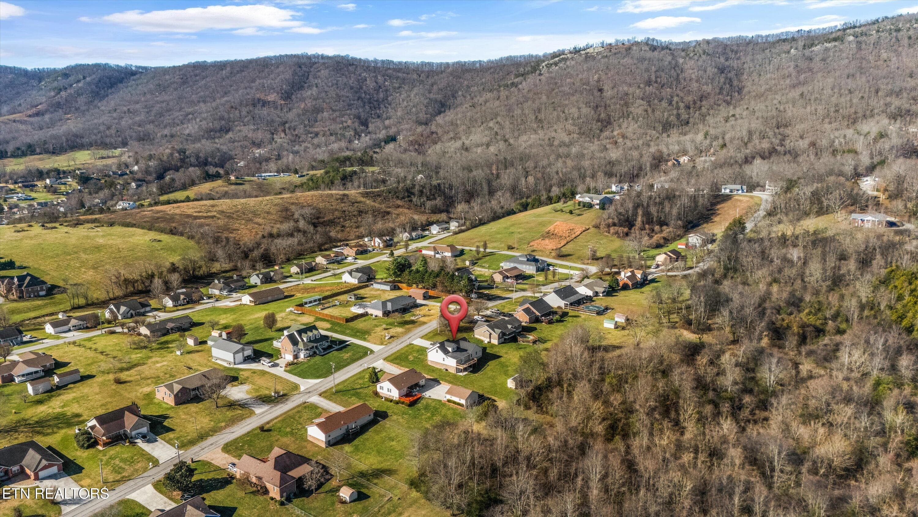 50-252 Perkins Ln 49 - 252 Perkins Lane, Jacksboro, TN 37757