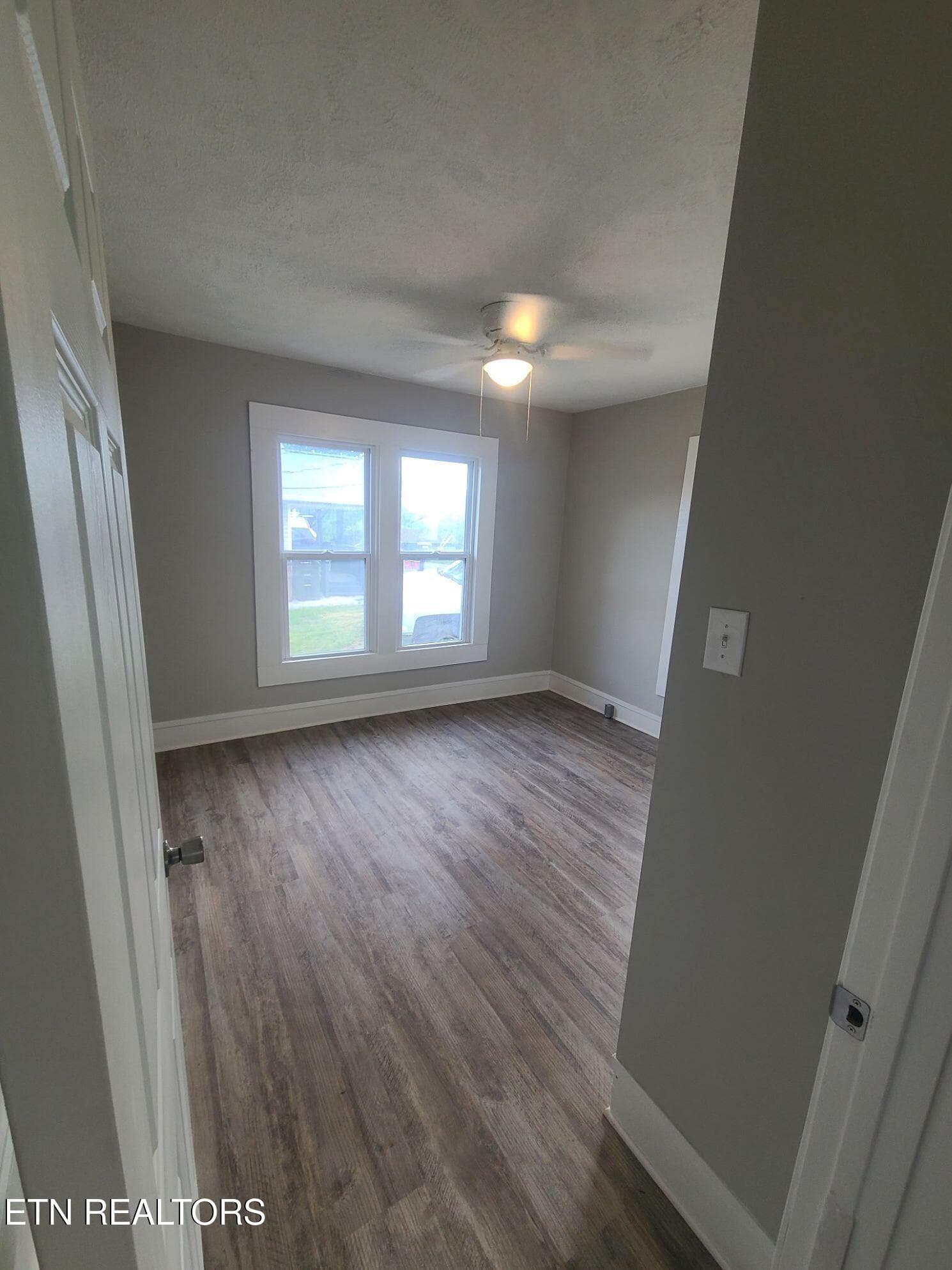 Mstr BR View 1 - 124 Pickering St, Knoxville, TN 37914, Knoxville