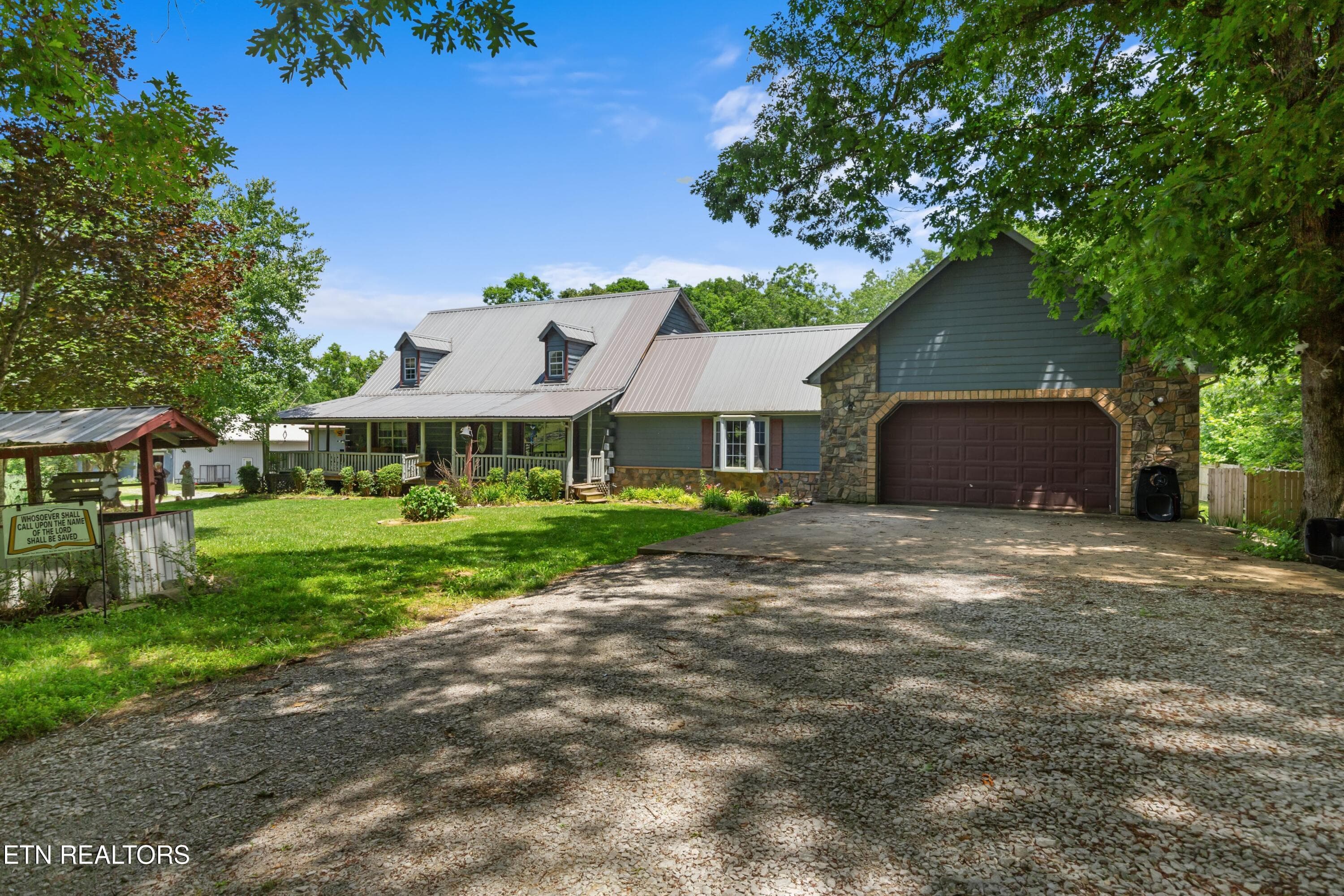 front - 1036 Dye Rd, Clarkrange, TN 38553