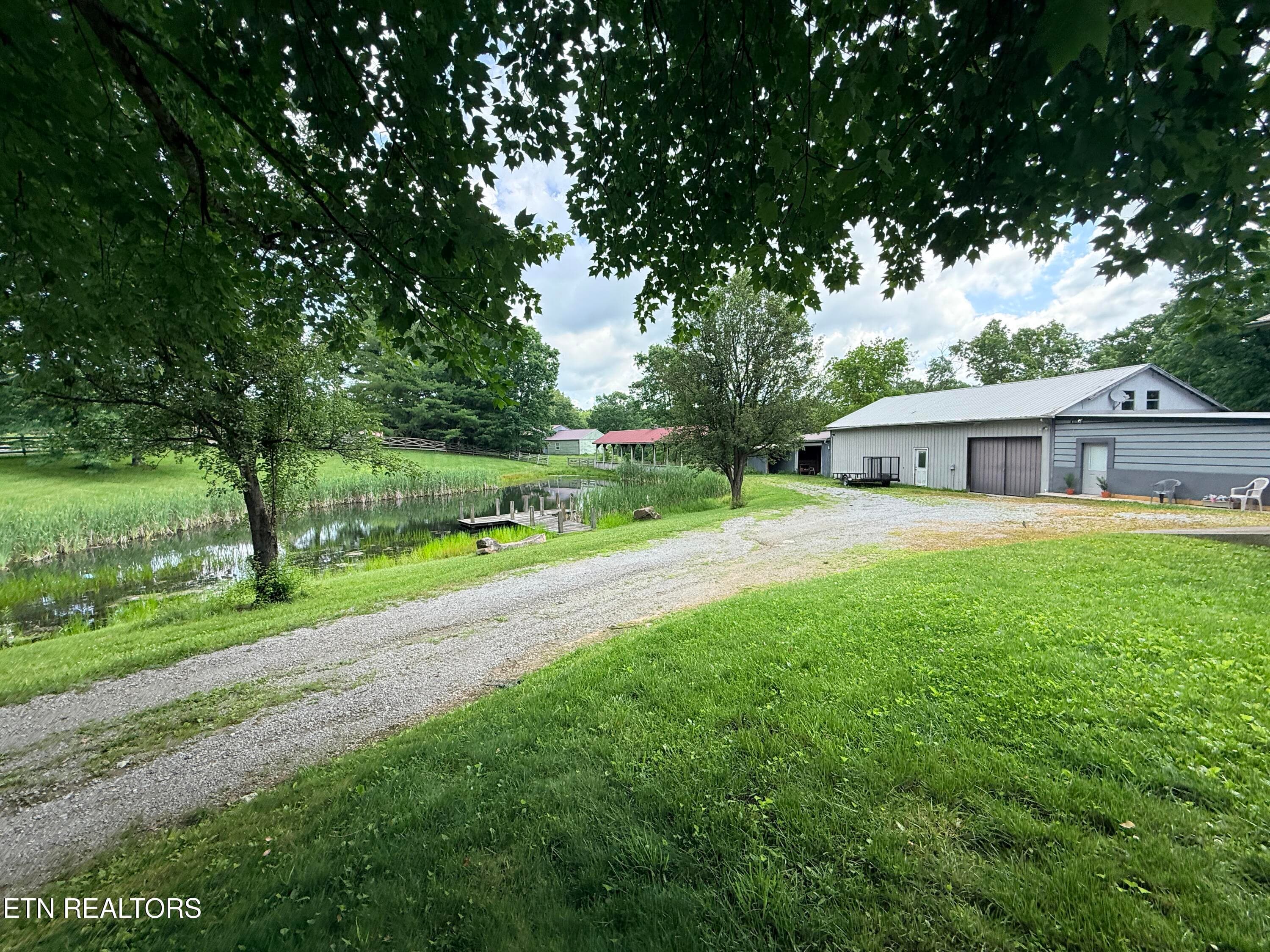 other home/ Income producing - 1036 Dye Rd, Clarkrange, TN 38553