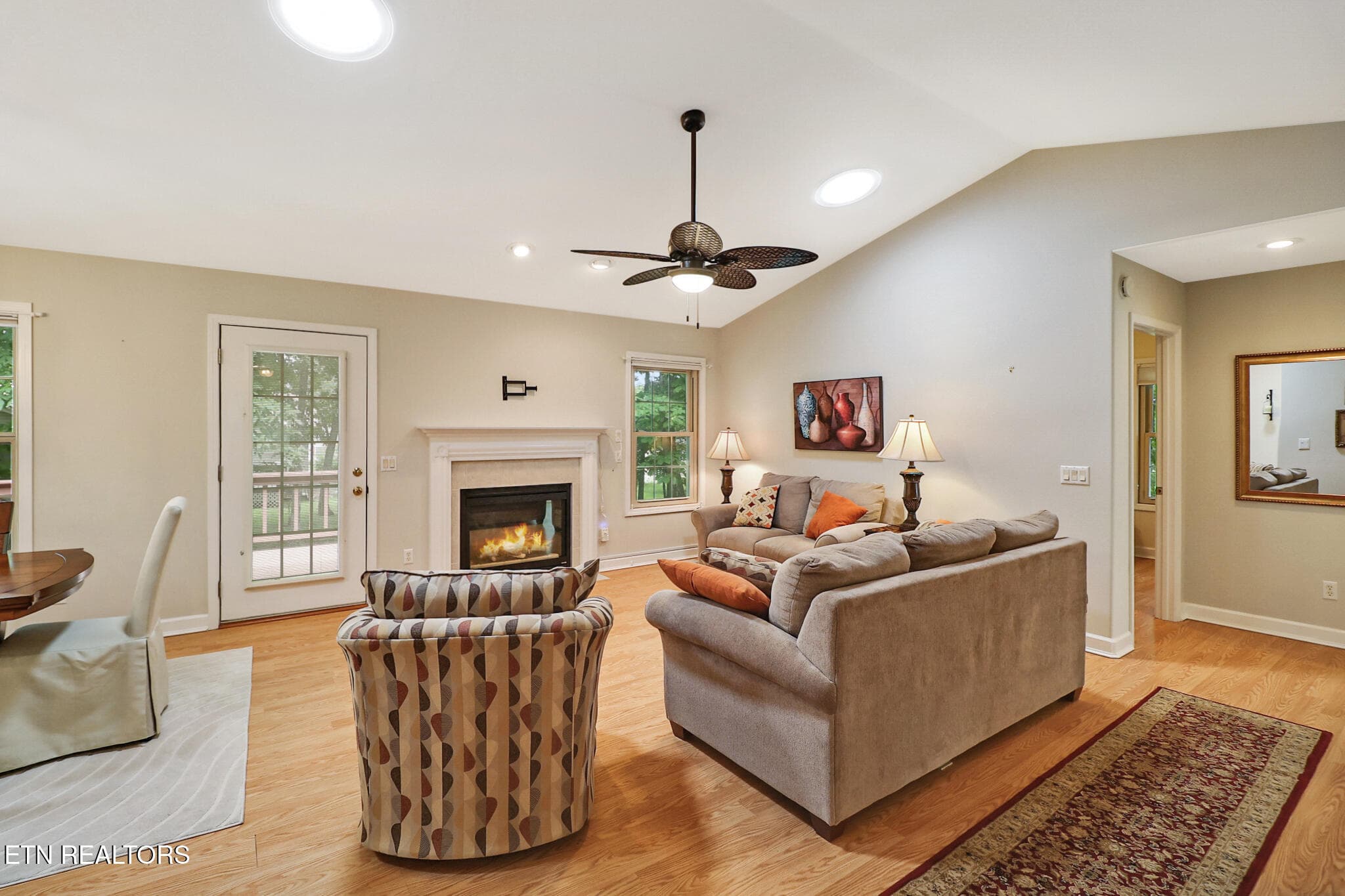 Living room - 182 Berkshire Loop, Fairfield Glade, TN 38558