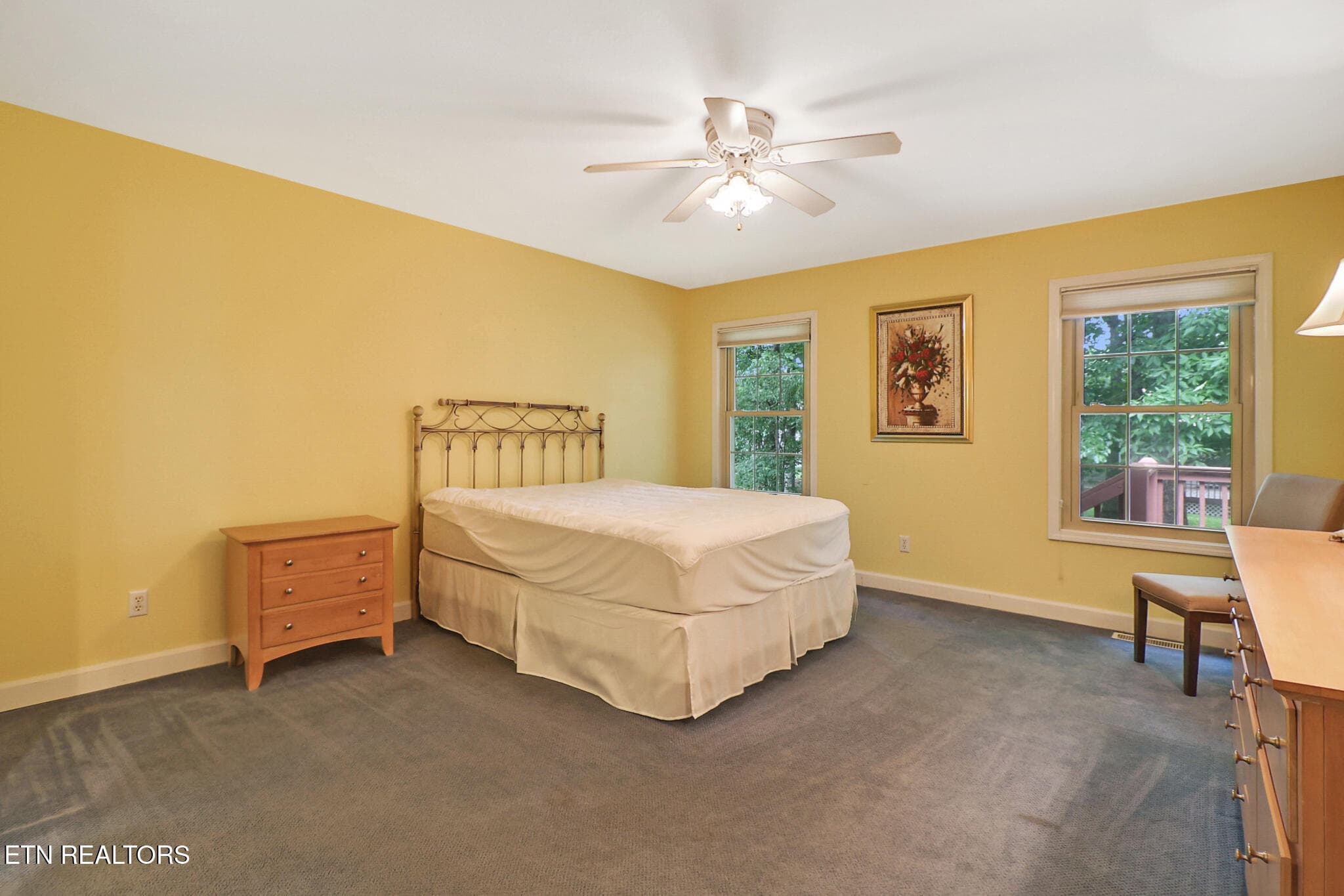 Master bedroom - 182 Berkshire Loop, Fairfield Glade, TN 38558