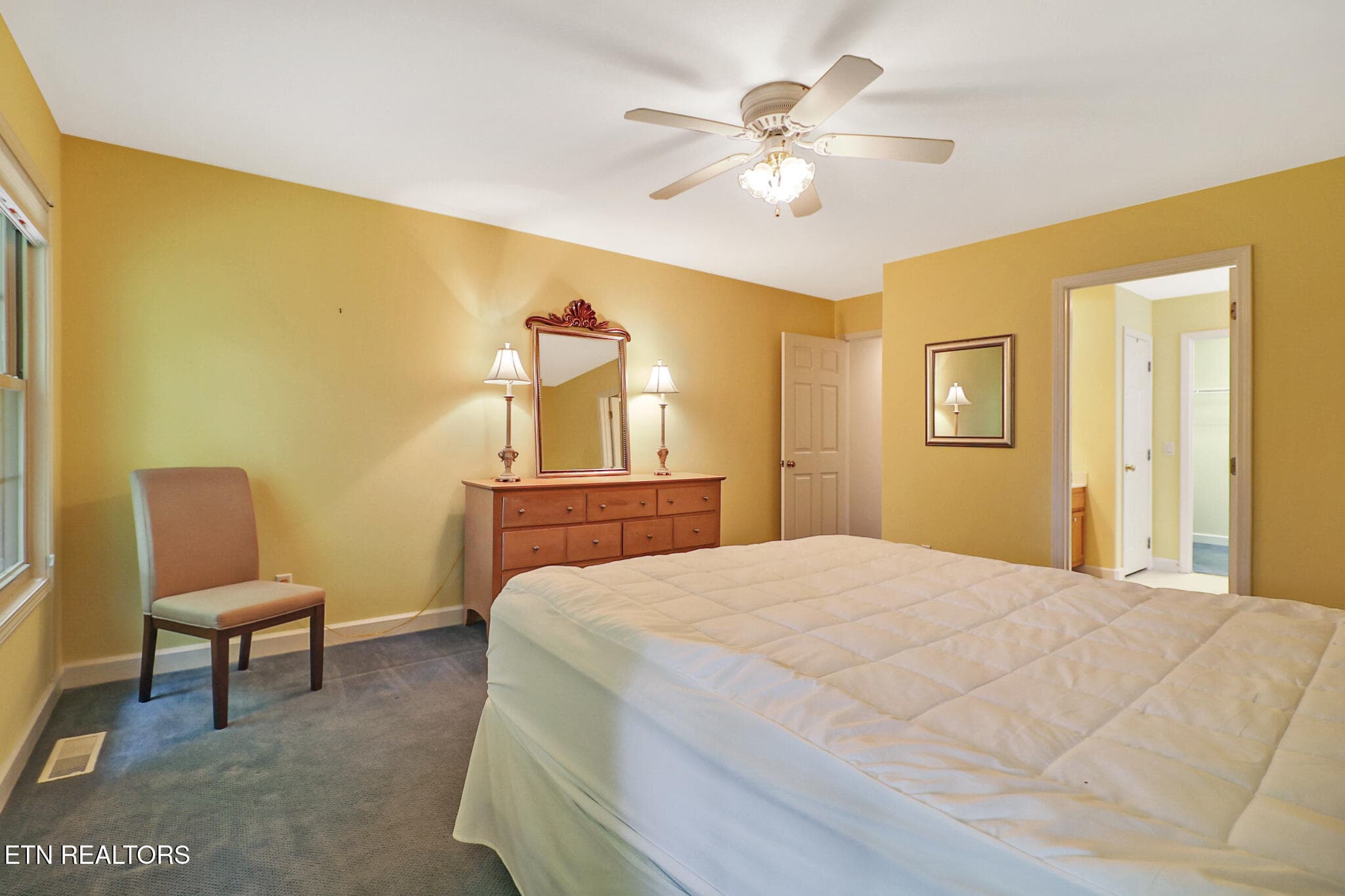 Master bedroom - 182 Berkshire Loop, Fairfield Glade, TN 38558