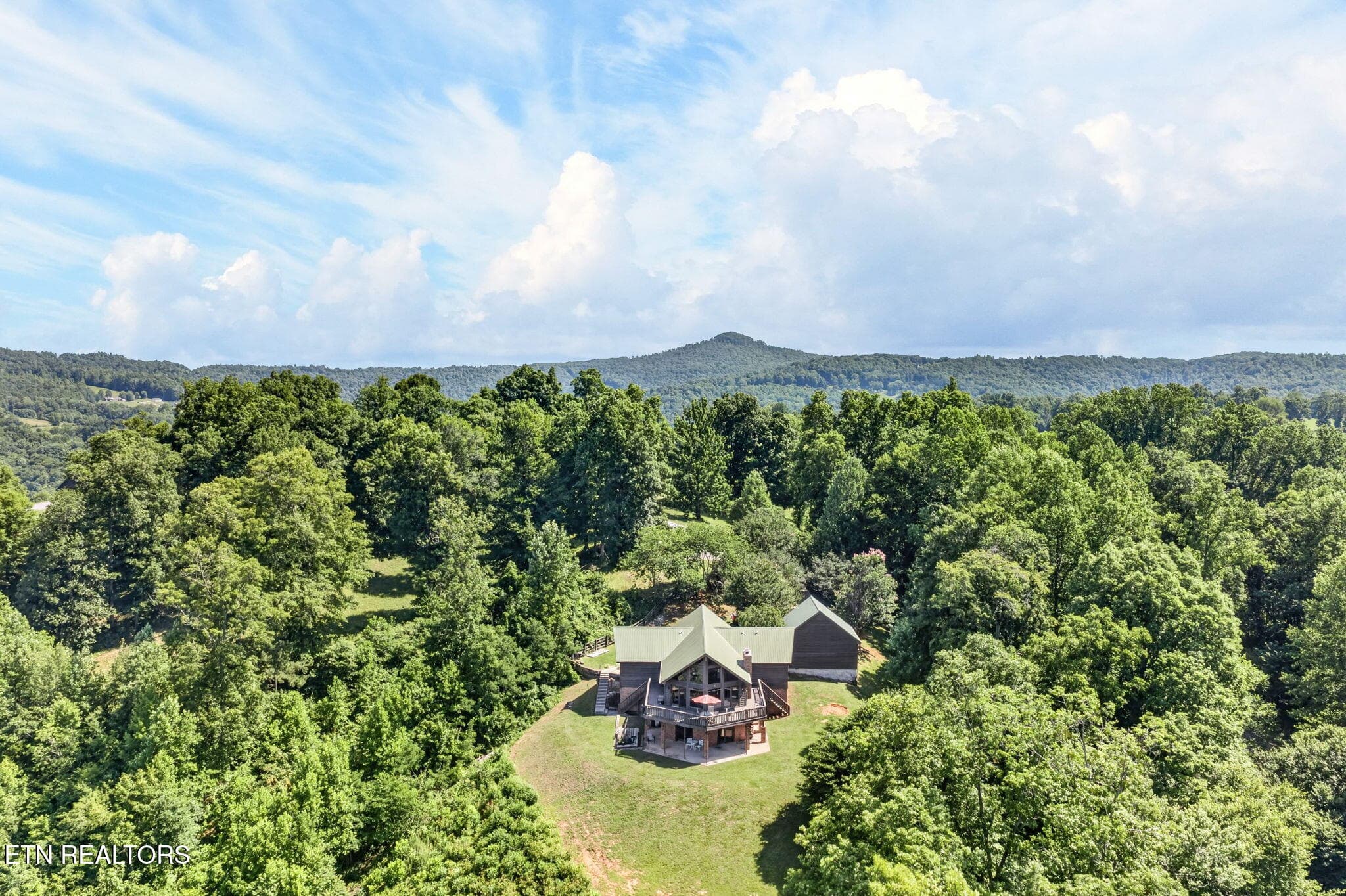 55-web-or-mls-2051 Scenic View Ct_260_TN - 2051 Scenic View Court, Byrdstown, TN 38549