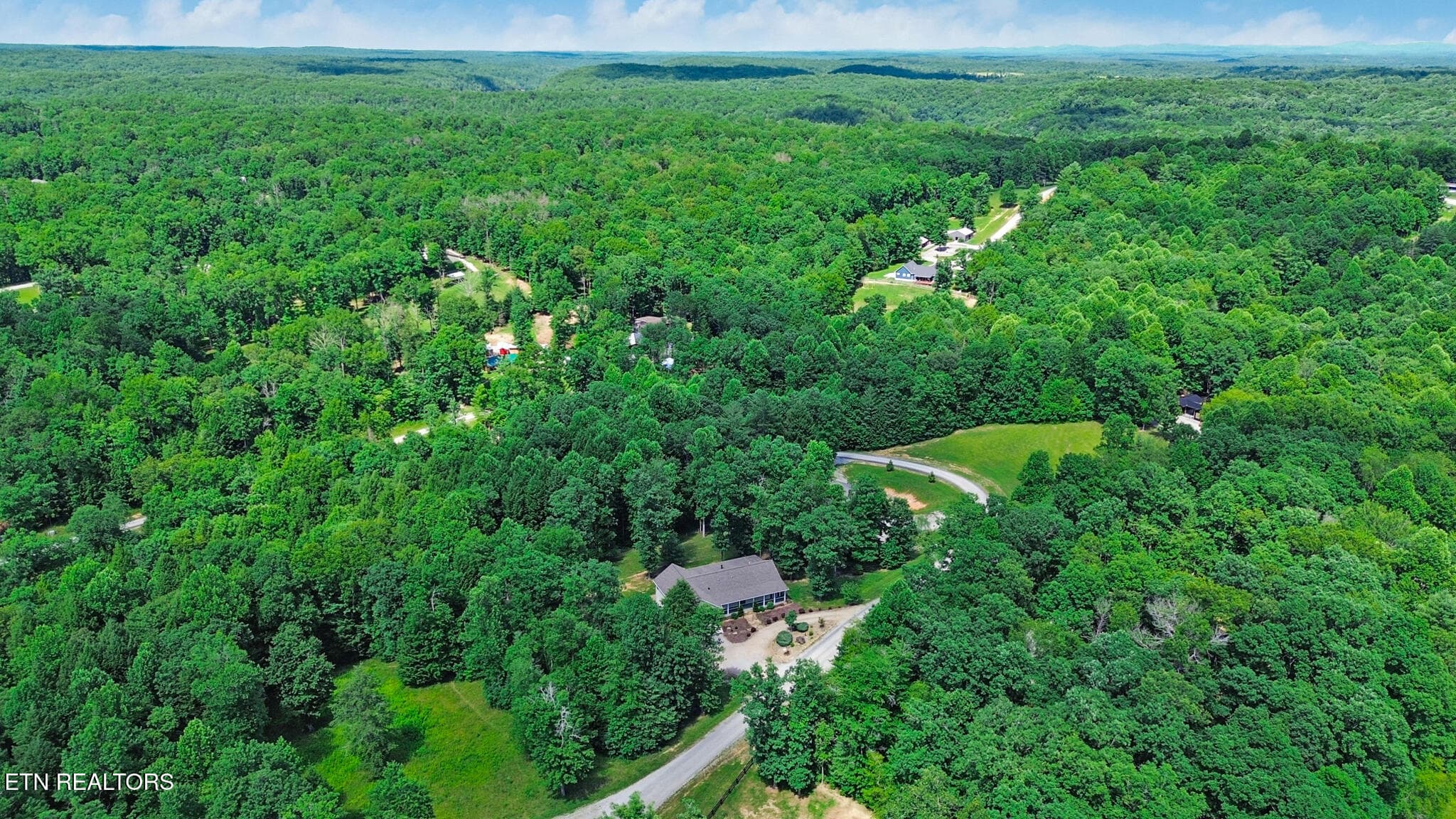 dji_0469-dji_0471 - 292 Crouch Branch Lane, Allardt, TN 38504