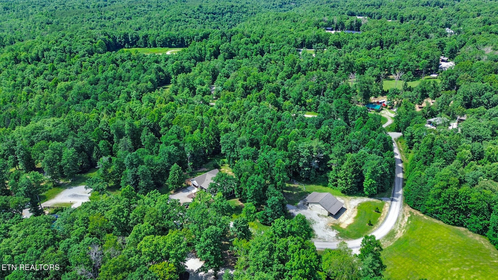 dji_0475-dji_0477 - 292 Crouch Branch Lane, Allardt, TN 38504