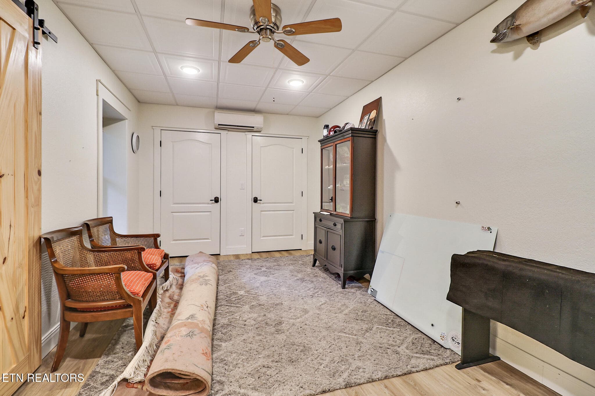 n44a8686-n44a8690 - 292 Crouch Branch Lane, Allardt, TN 38504