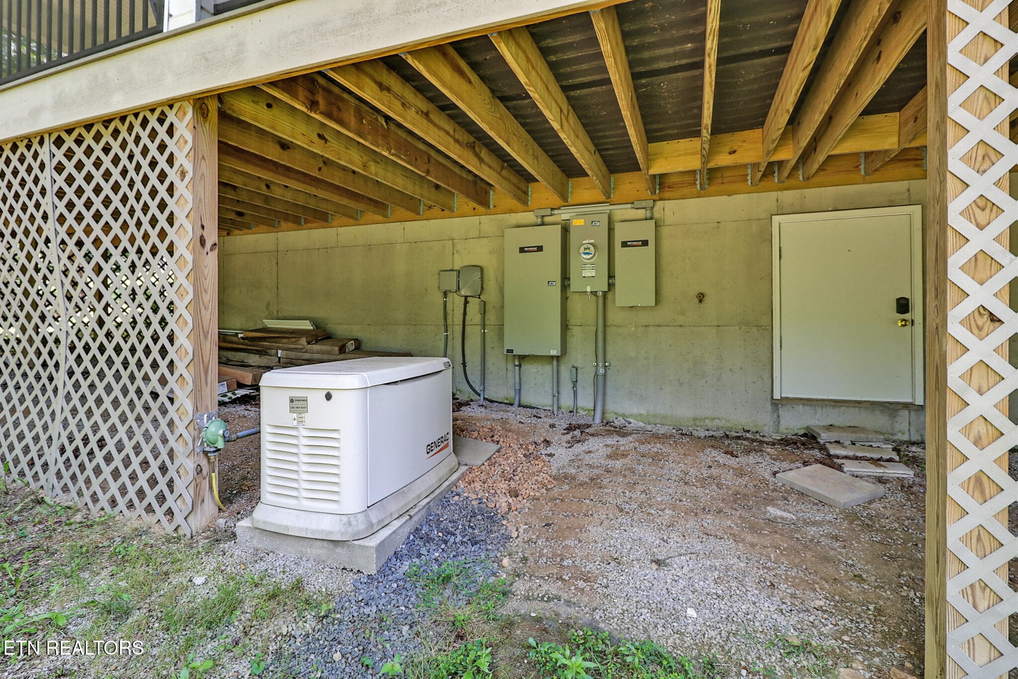 n44a8781-n44a8785 - 292 Crouch Branch Lane, Allardt, TN 38504
