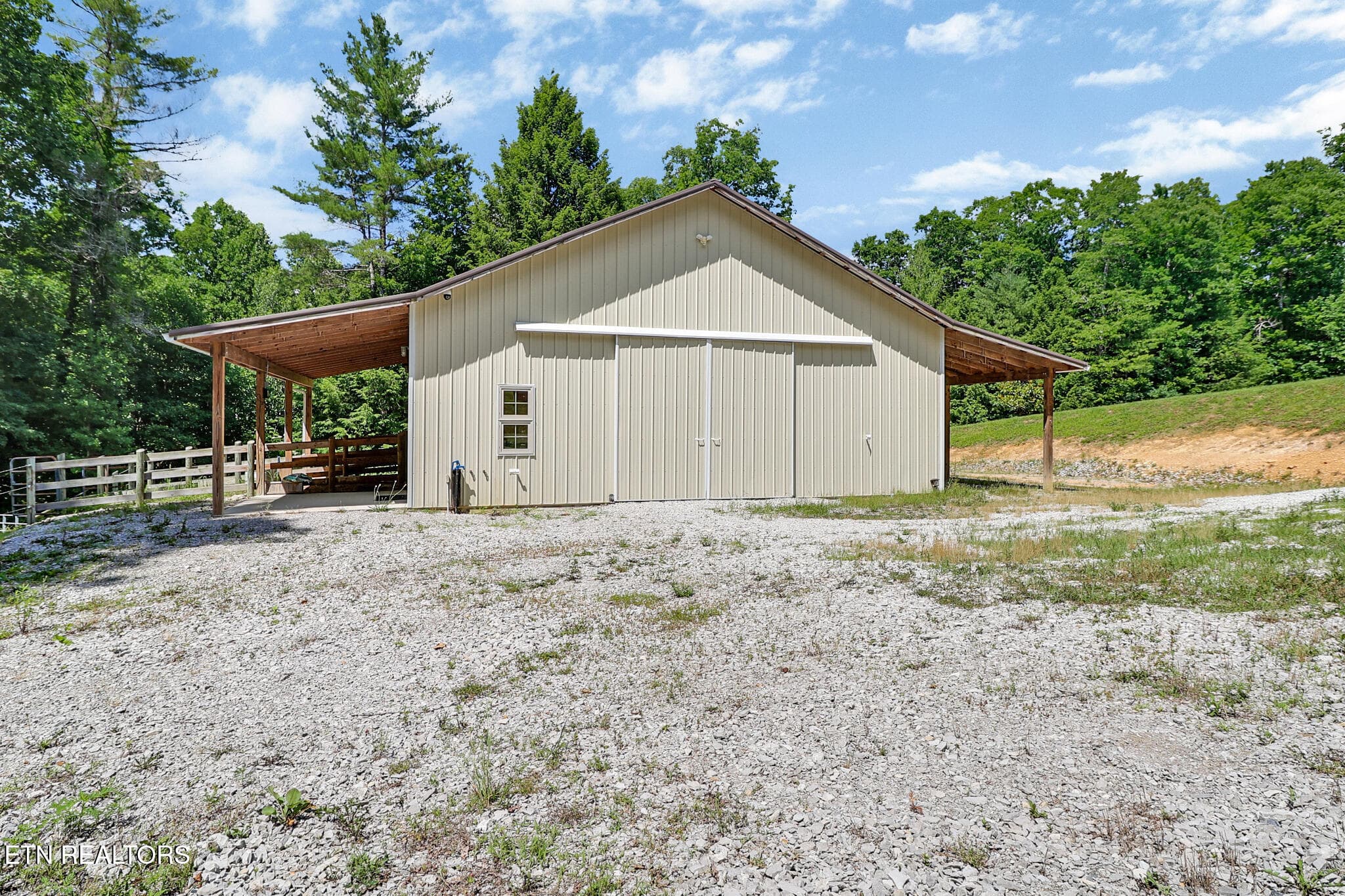 n44a8786-n44a8790 - 292 Crouch Branch Lane, Allardt, TN 38504