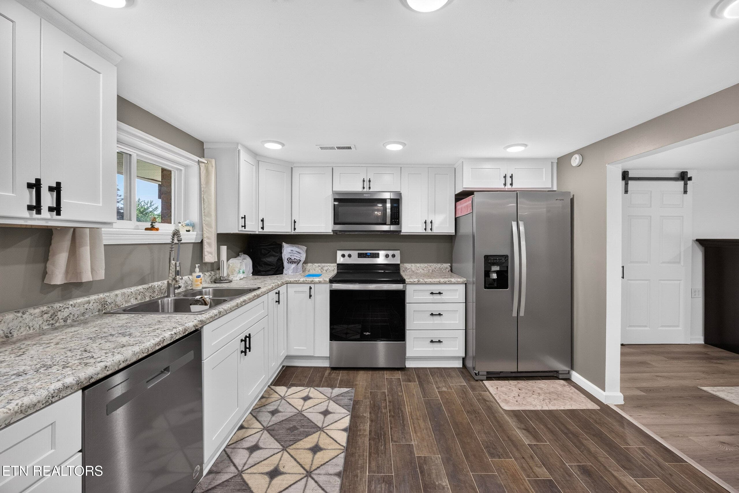 11-012_8N5A1190 - 74 Farmer Rd, Crossville, TN 38571