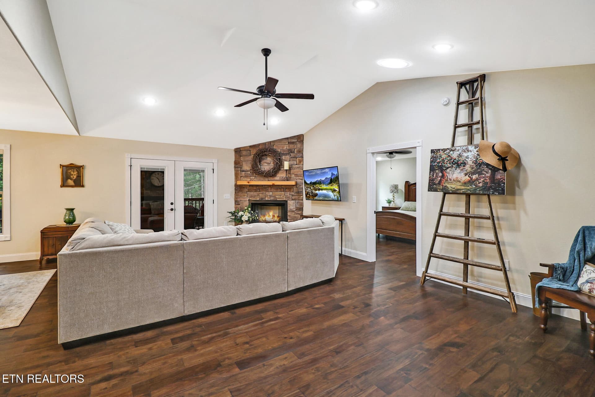 Living Room - 23 Dove Cote Terrace, Crossville, TN 38558