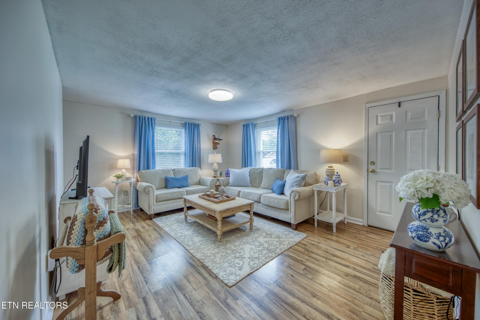 0H3A9552_64 - 425 W Ford Valley Rd, Knoxville, TN 37920