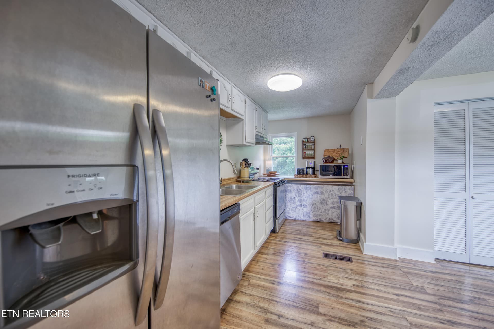 0H3A9583_71 - 425 W Ford Valley Rd, Knoxville, TN 37920