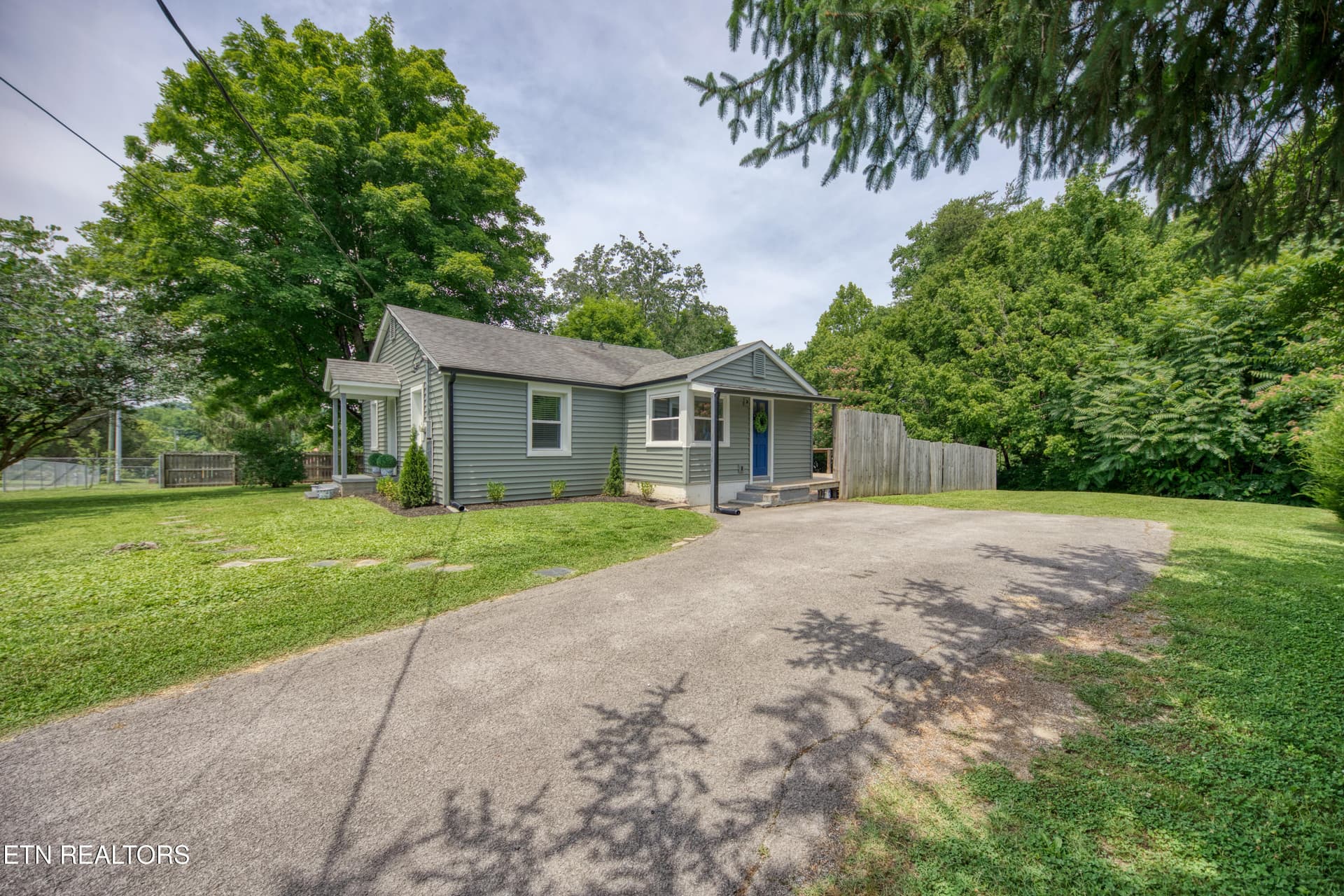 0H3A9631_85 - 425 W Ford Valley Rd, Knoxville, TN 37920