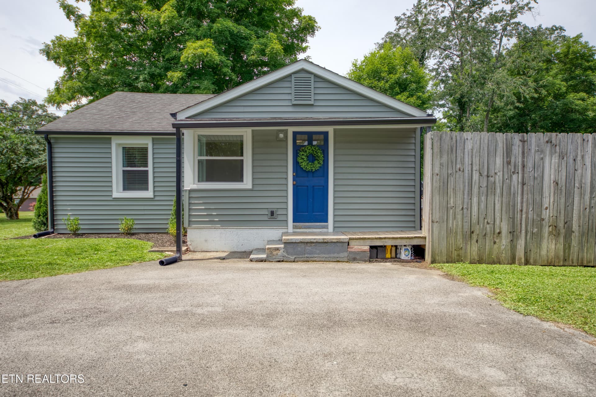 0H3A9640_88 - 425 W Ford Valley Rd, Knoxville, TN 37920