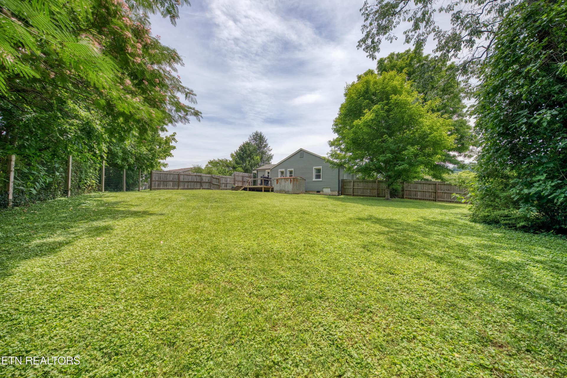 0H3A9668_97 - 425 W Ford Valley Rd, Knoxville, TN 37920