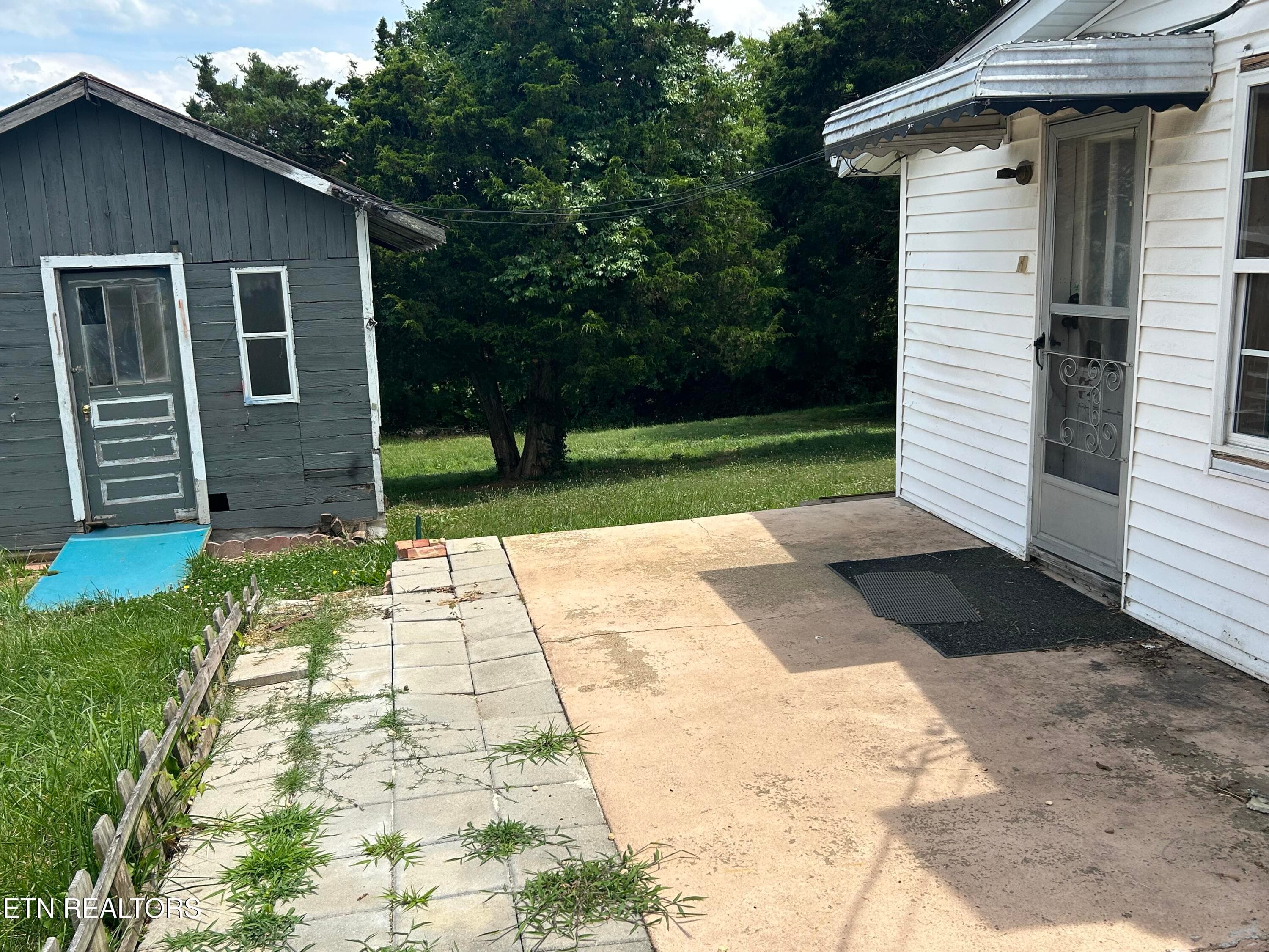 IMG_3402 - 921 Fowler St, Clinton, TN 37716
