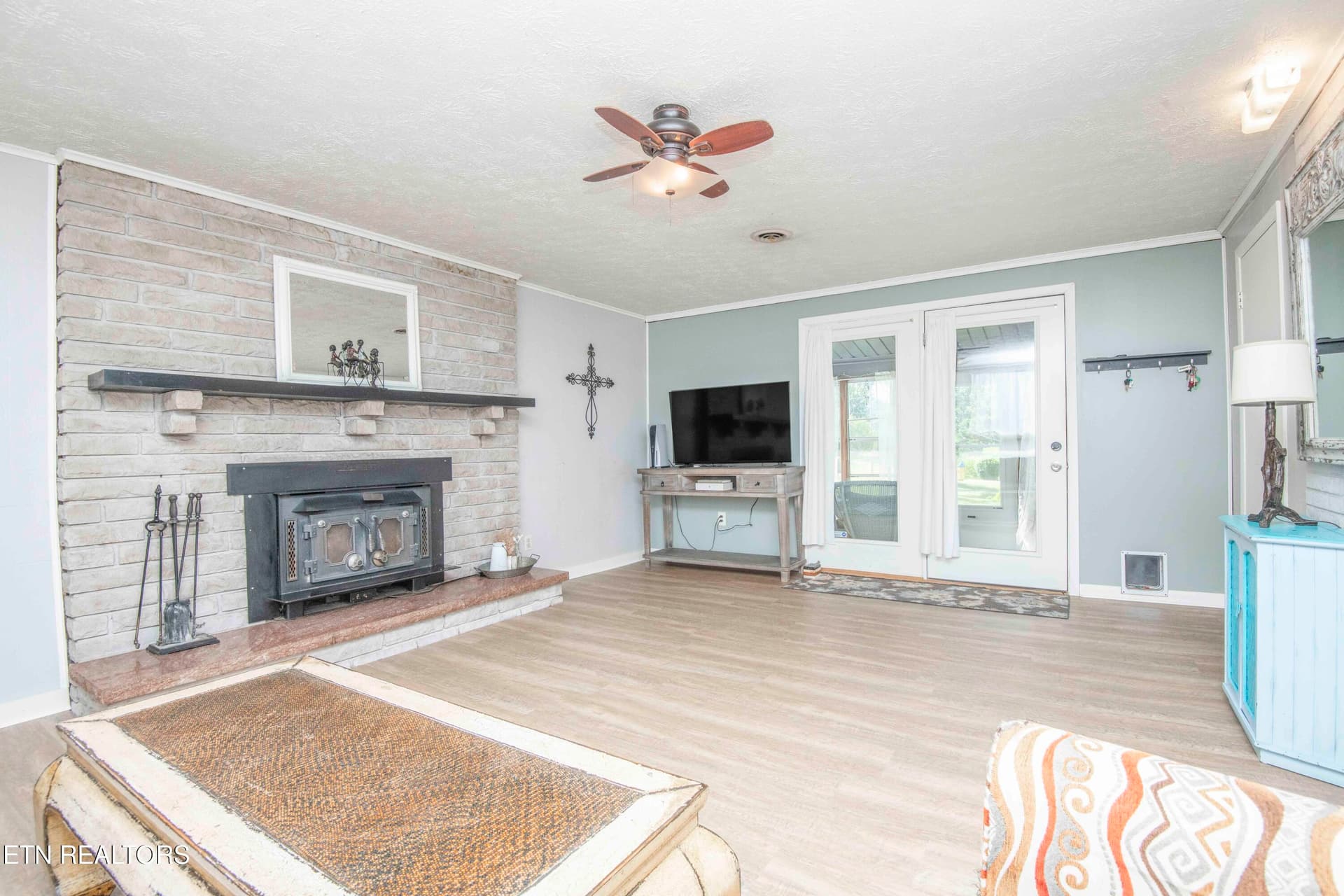 den 1_1 - 201 W Ford Valley Rd, Knoxville, TN 37920
