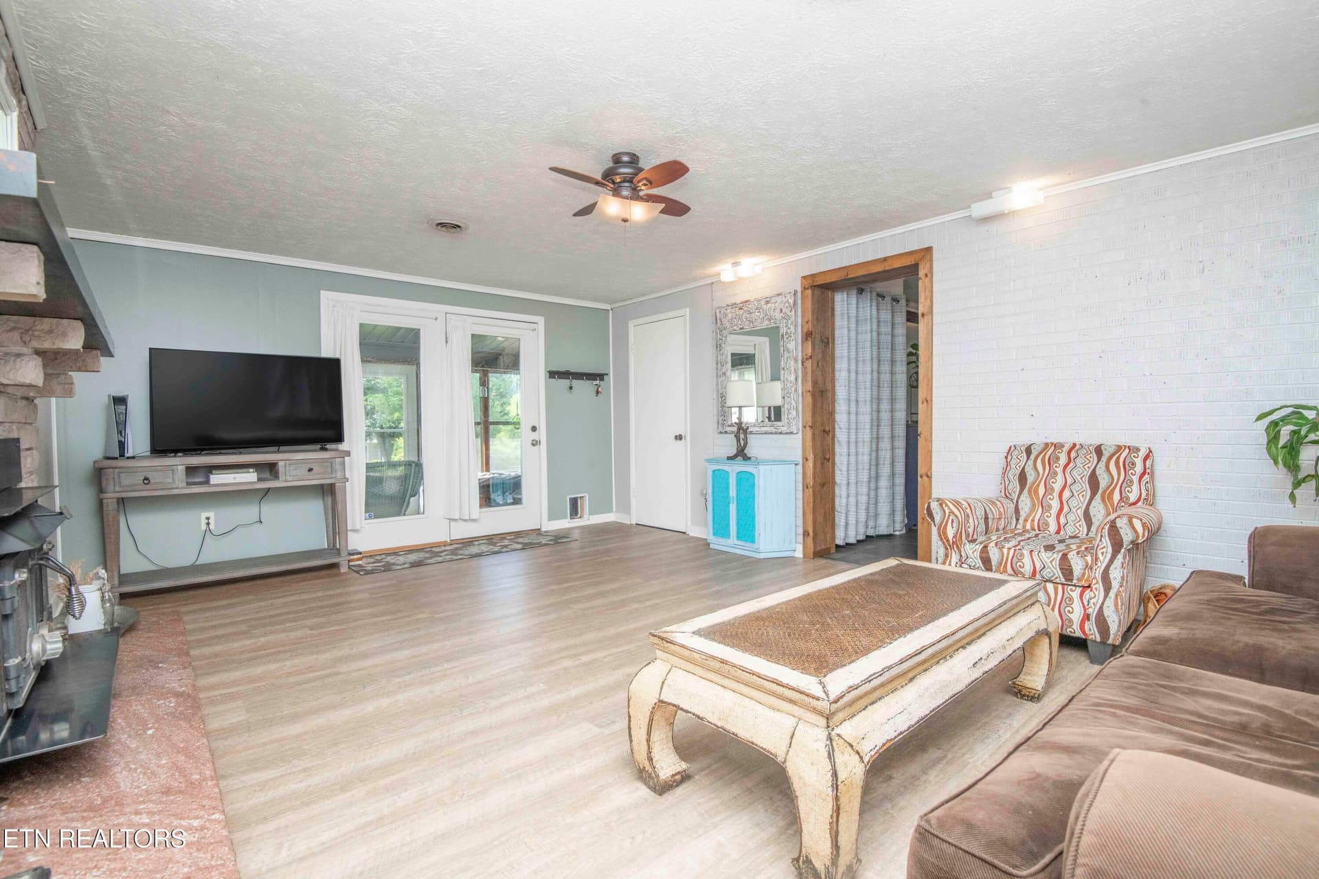 den_1 - 201 W Ford Valley Rd, Knoxville, TN 37920