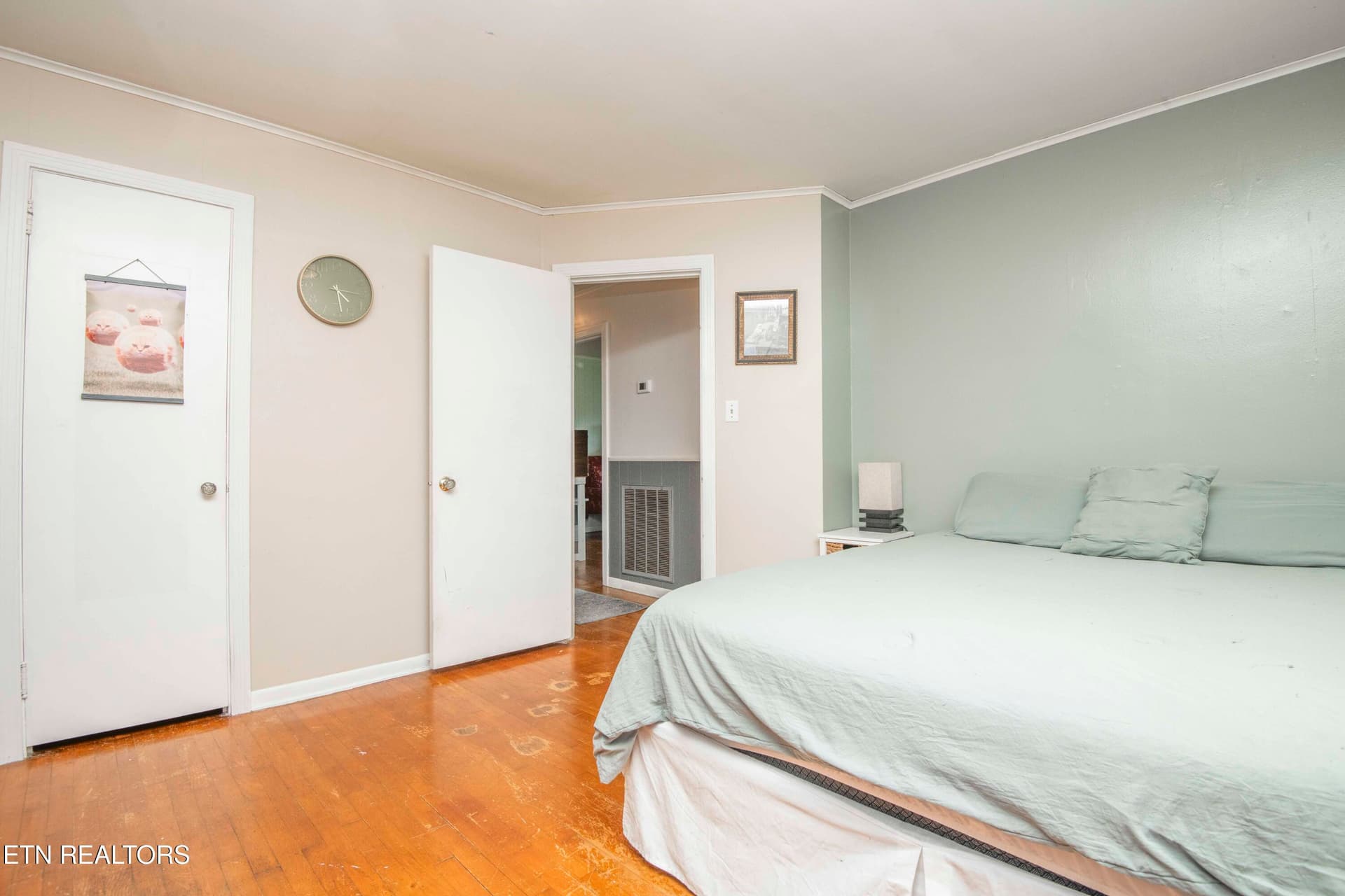 third bed_1 - 201 W Ford Valley Rd, Knoxville, TN 37920