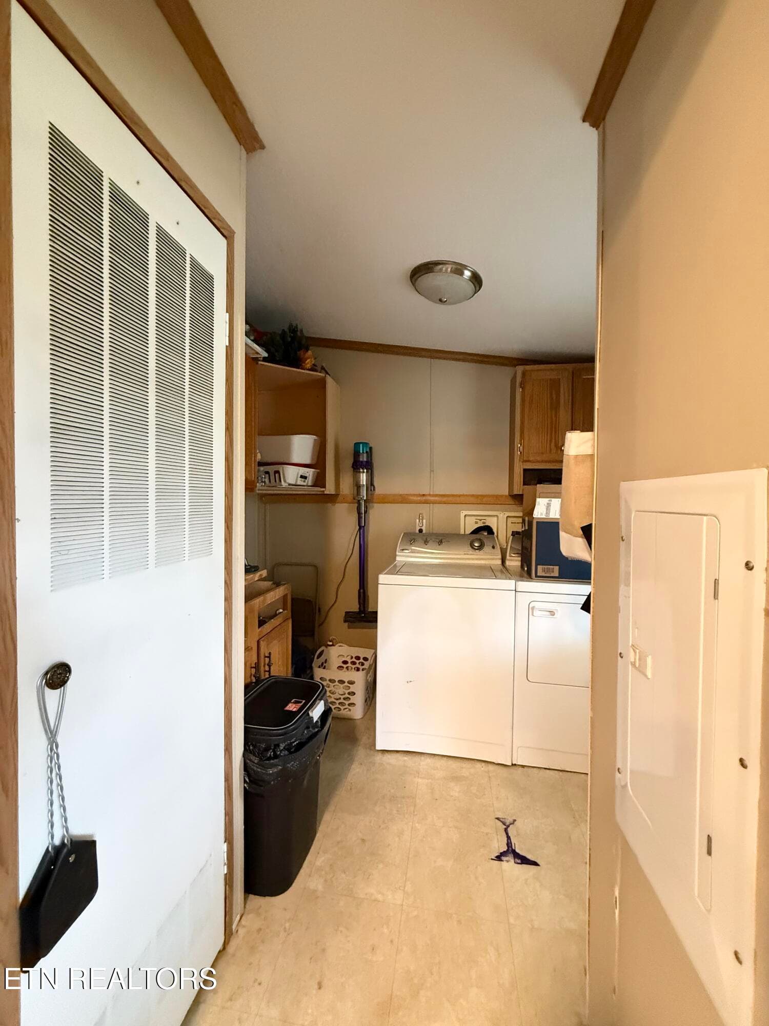 Laundry/utility room - 207 4th St, Corryton, TN 37721, Corryton