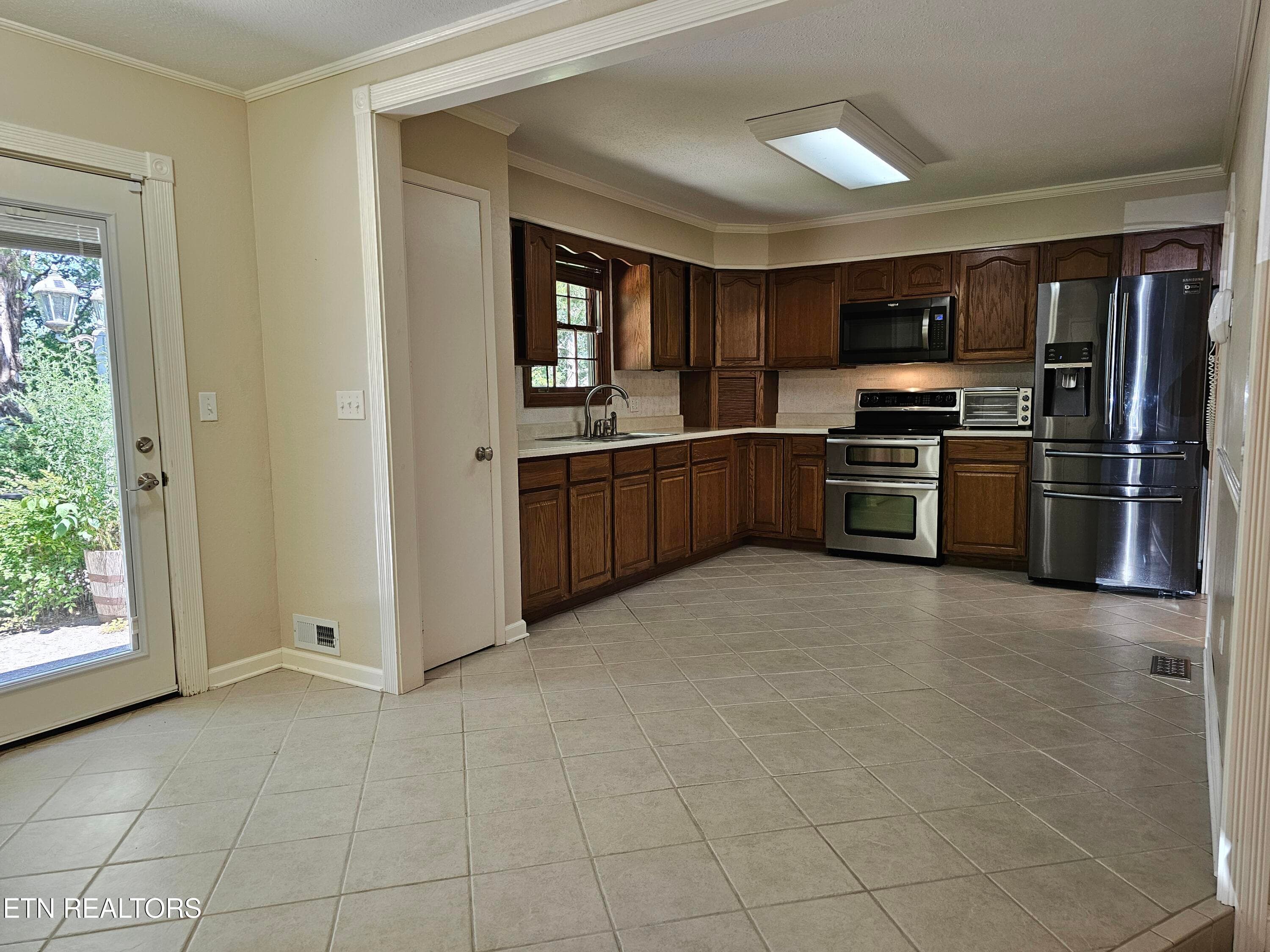 20260617_145404 (1) - 2140 Chapman Hwy, Sevierville, TN 37876
