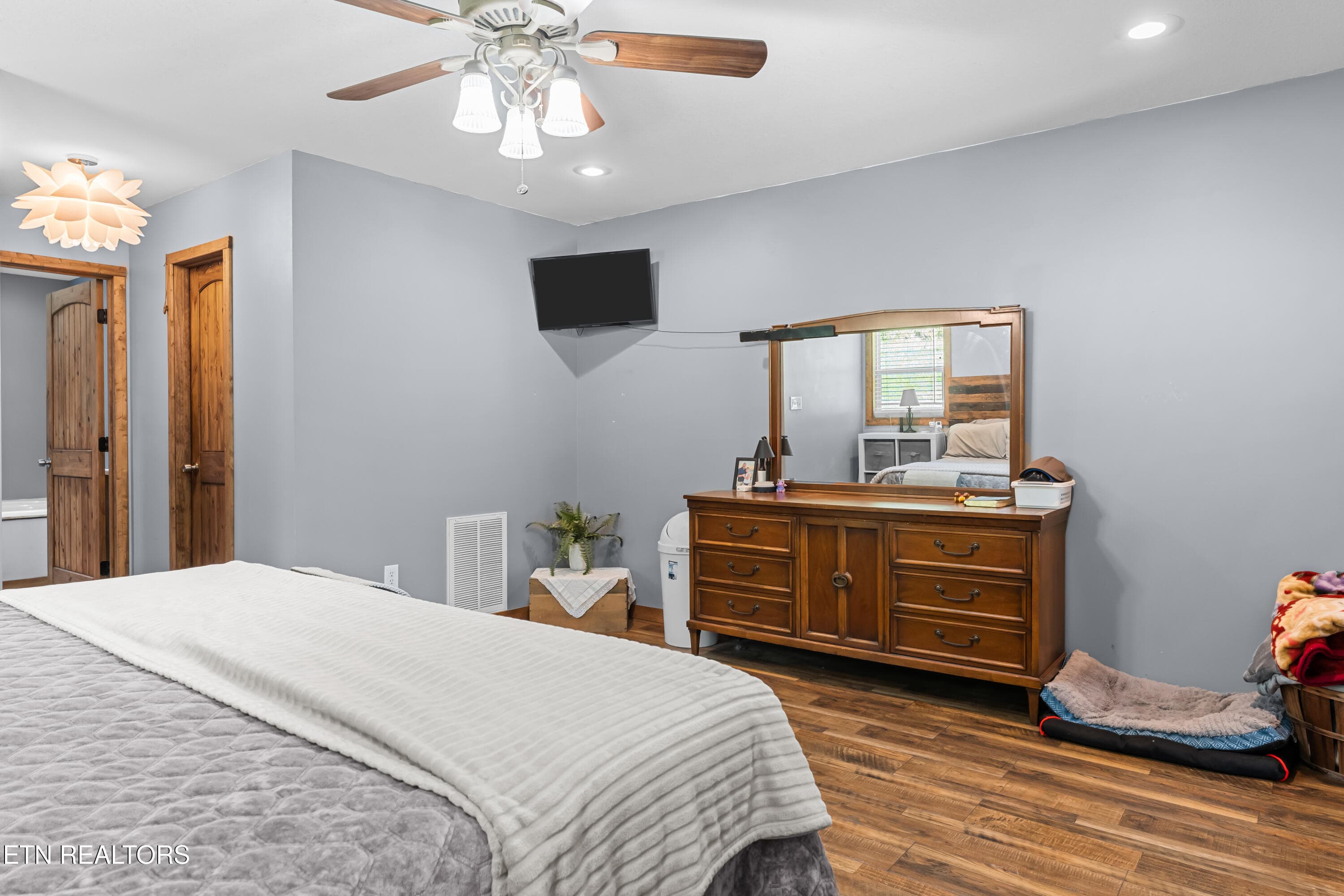 DSC07824 - 217 Keystown Rd, Luttrell, TN 37779