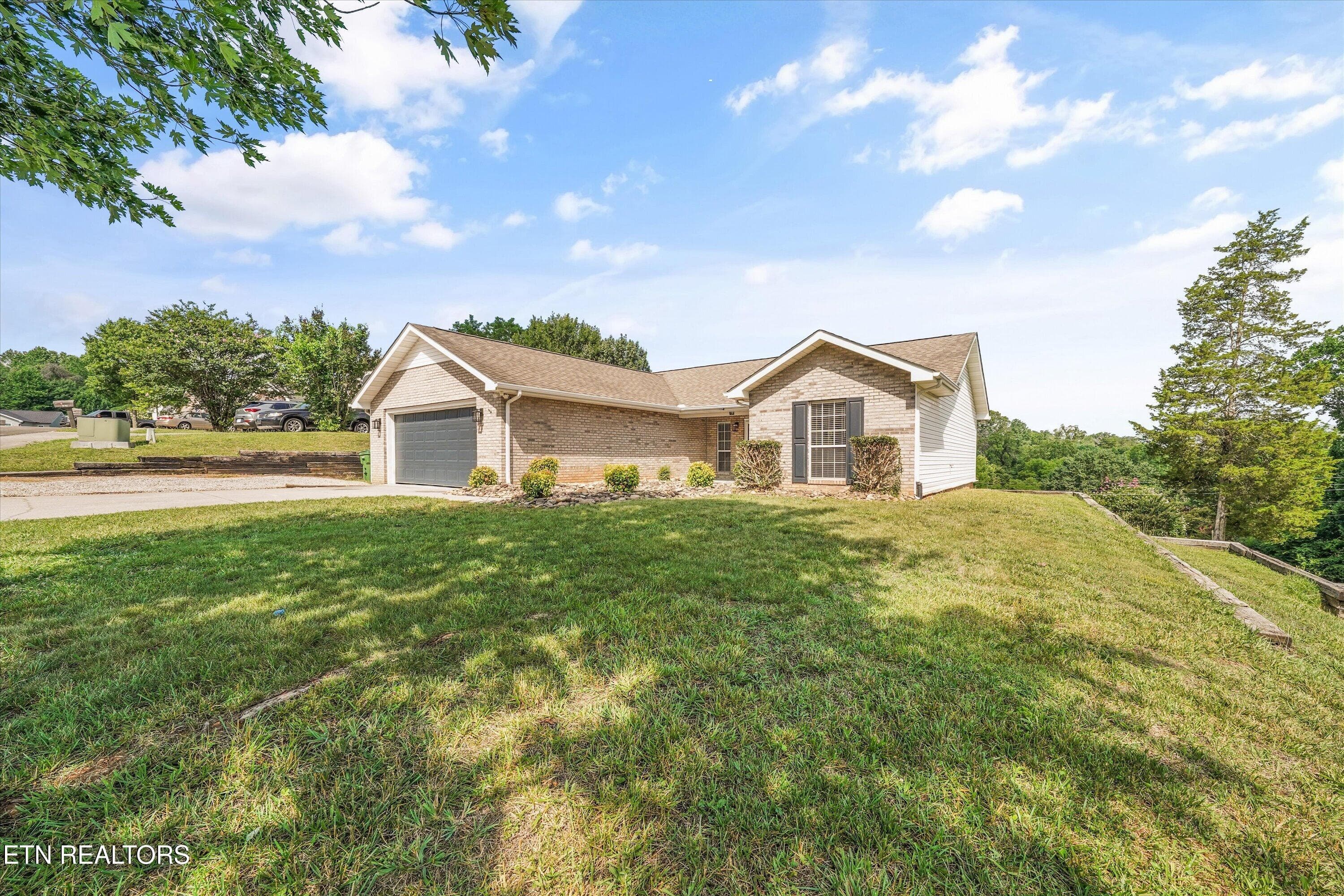 04-703 Shane Dr23 - 703 Shane Drive, Maryville, TN 37804