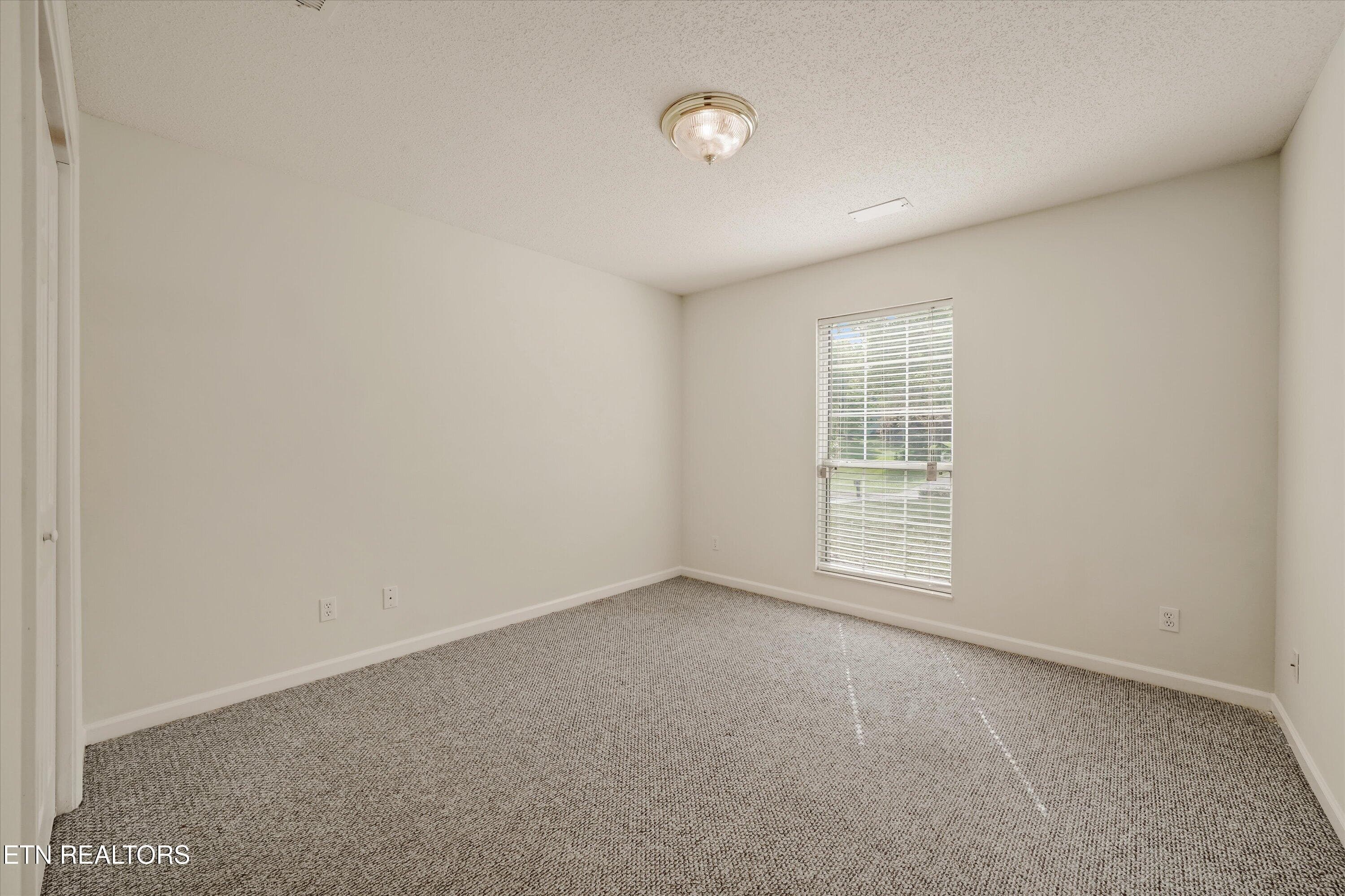 21-703 Shane Dr05 - 703 Shane Drive, Maryville, TN 37804