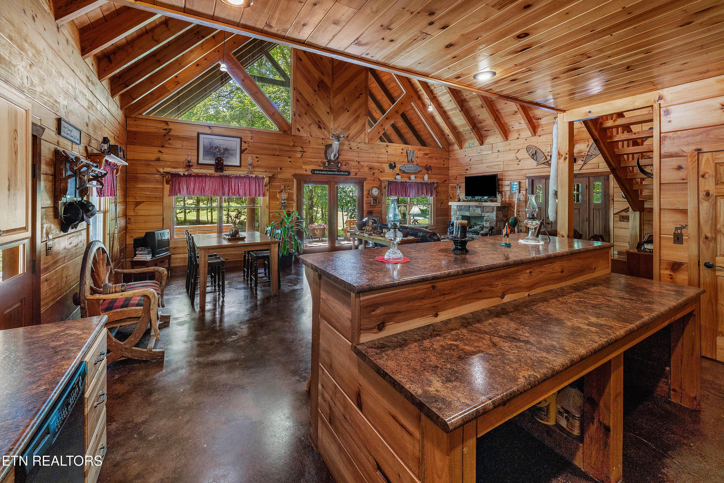 L40A5941 - 1151 Chestnut Valley Rd, Vonore, TN 37885