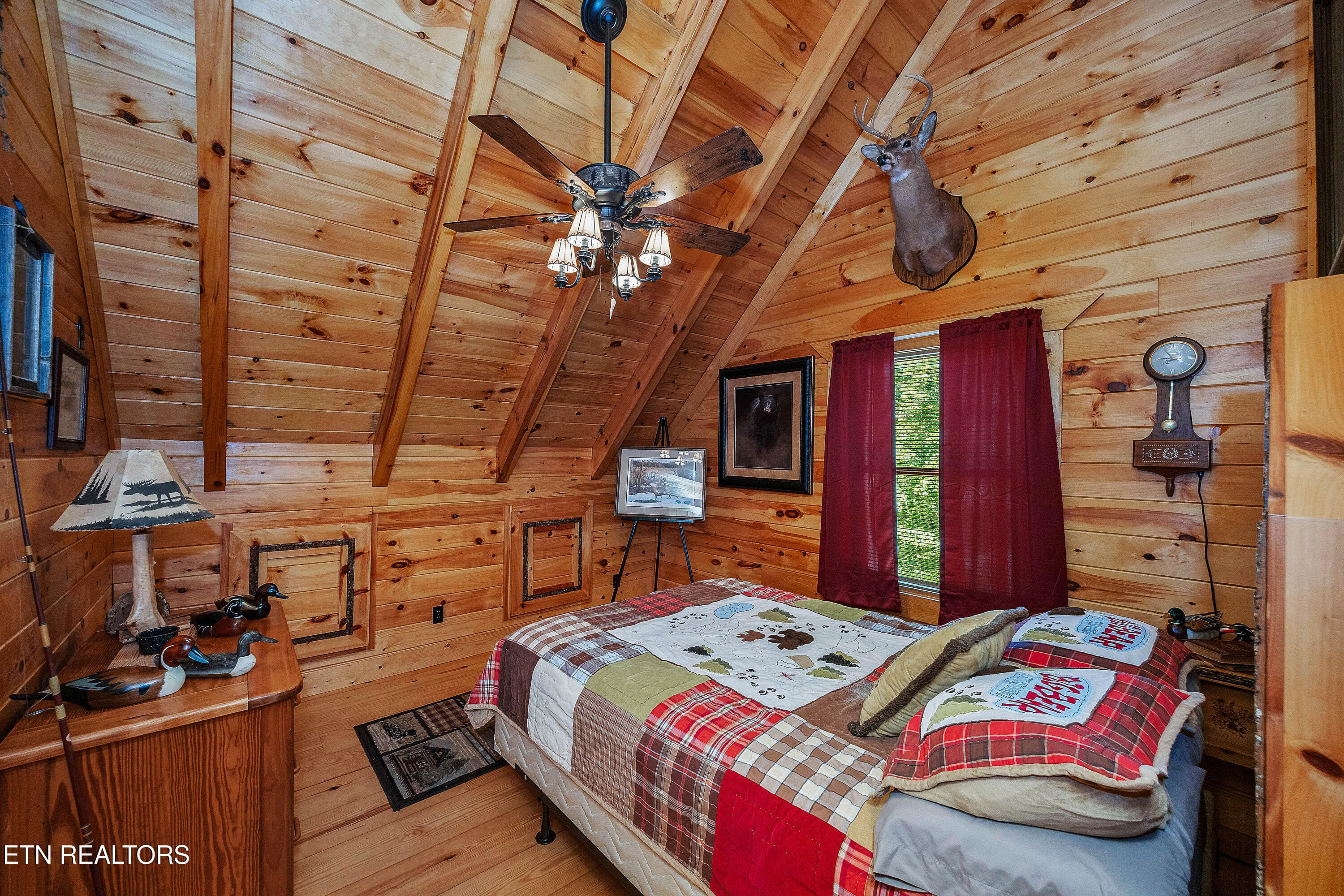 L40A6038 - 1151 Chestnut Valley Rd, Vonore, TN 37885
