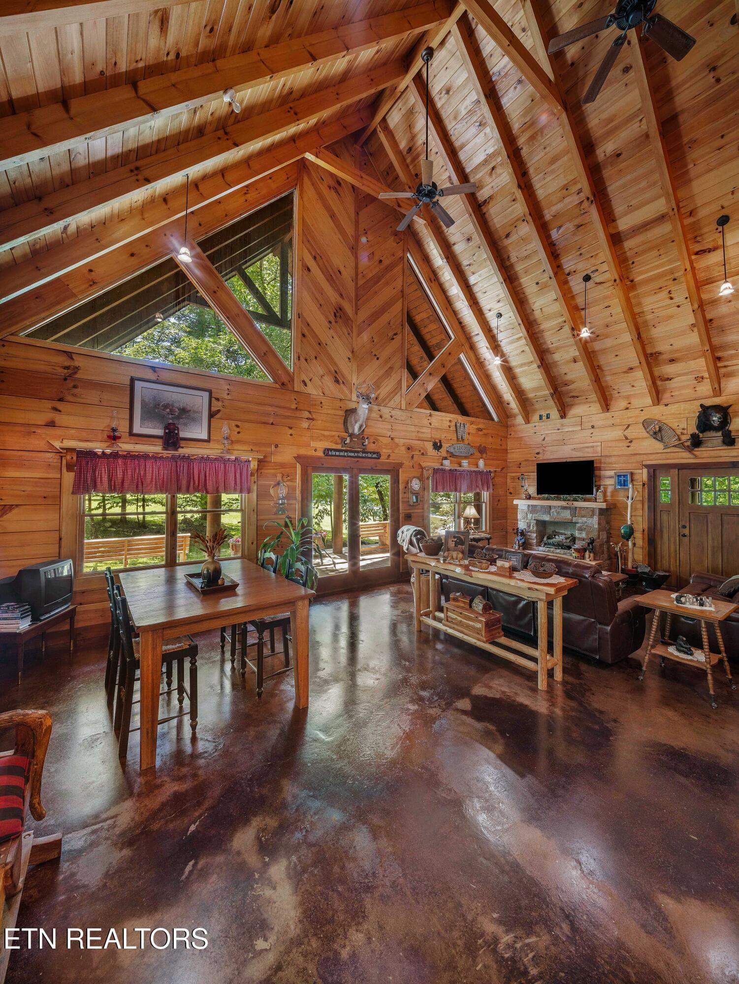 L40A5902 - 1151 Chestnut Valley Rd, Vonore, TN 37885