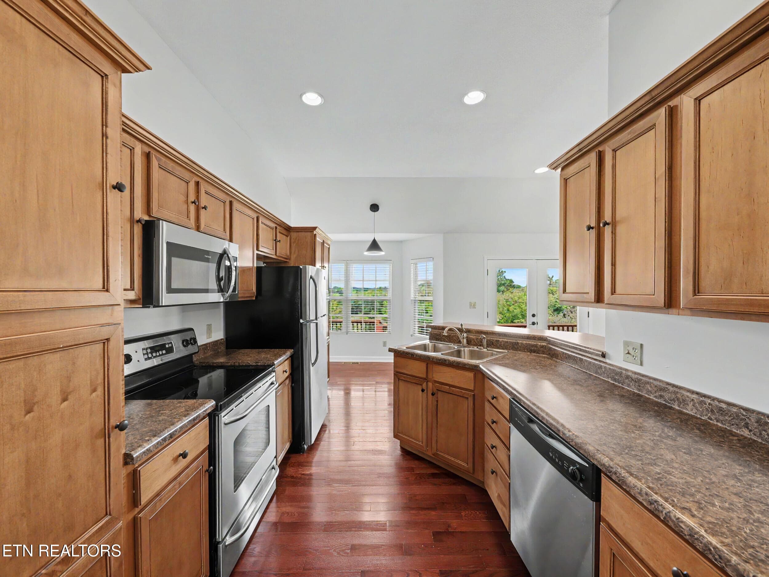 Kitchen 3 - 1414 Benjamin Blvd, Sevierville, TN 37876