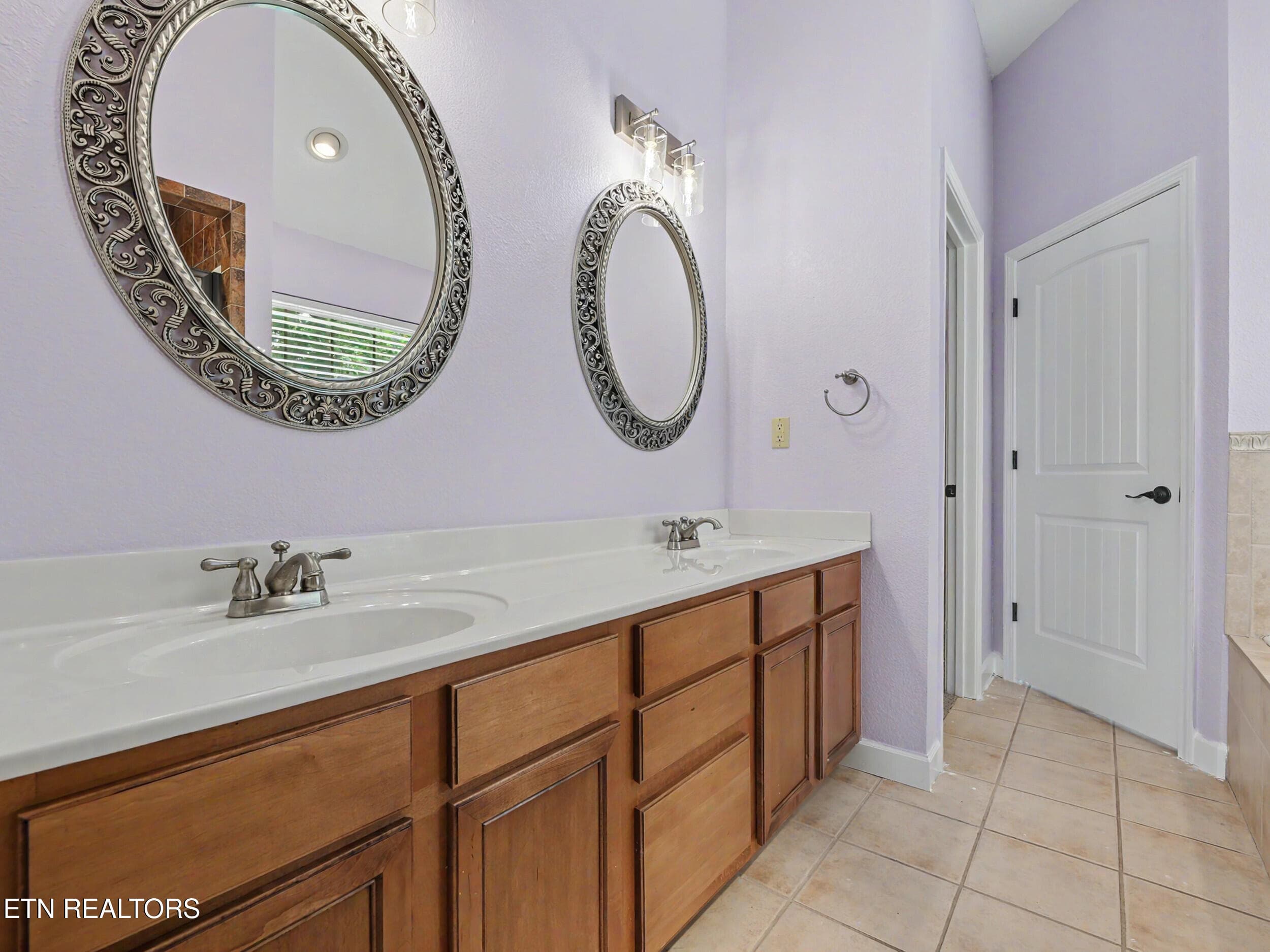 Primary Bath 1 - 1414 Benjamin Blvd, Sevierville, TN 37876