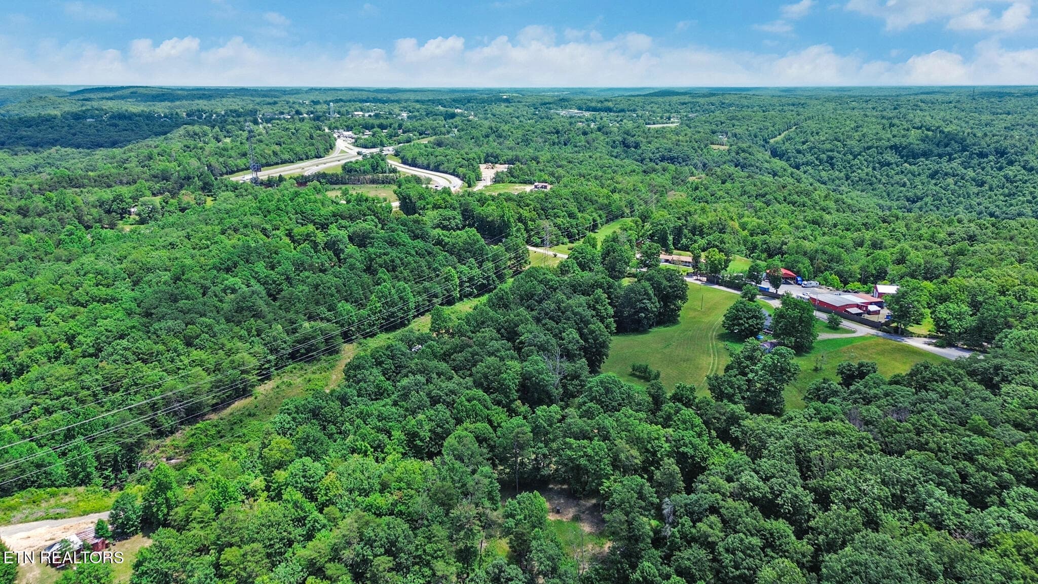 dji_0883-dji_0885 - 1323 Bee Rock Rd, Monterey, TN 38574