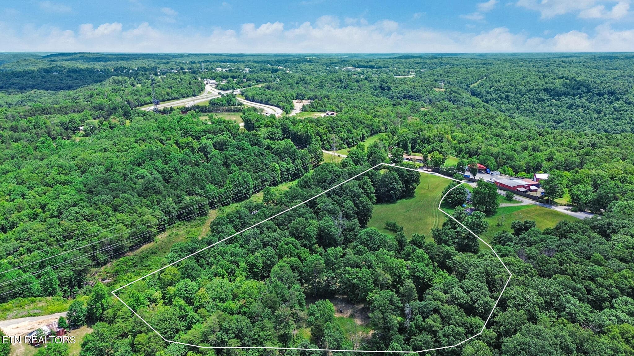 2 (4) - 1323 Bee Rock Rd, Monterey, TN 38574