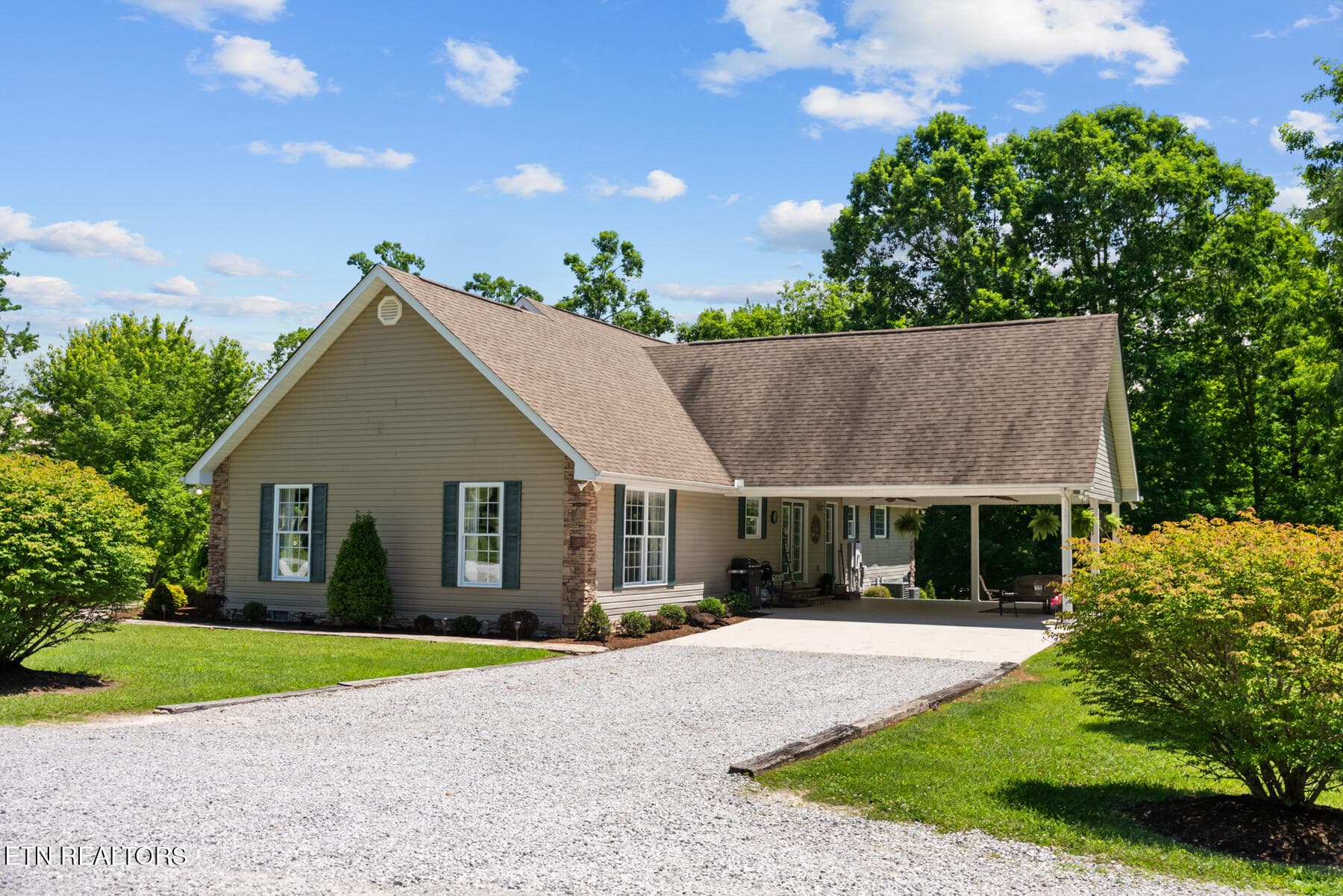 DSC03170 - 5171 Wilder 9ac Rd, Grimsley, TN 38565