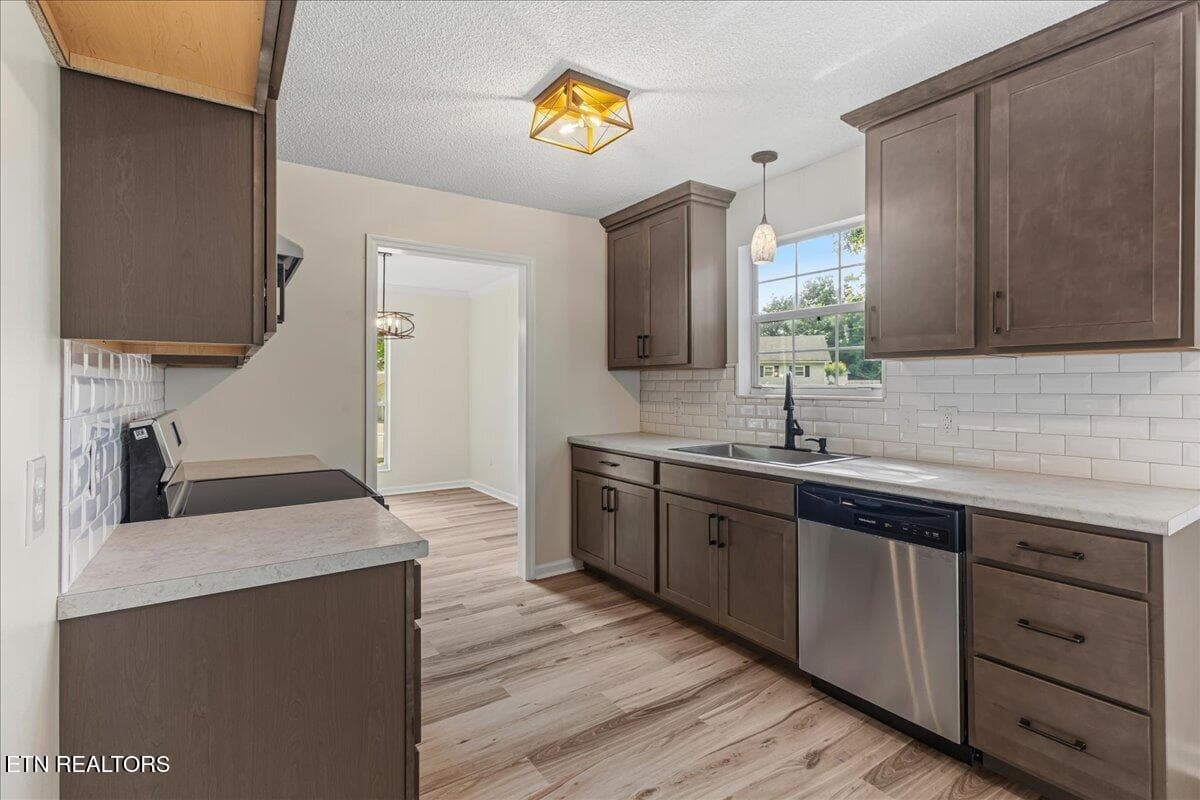 12 - 2613 Kenwood Drive, Athens, TN 37303