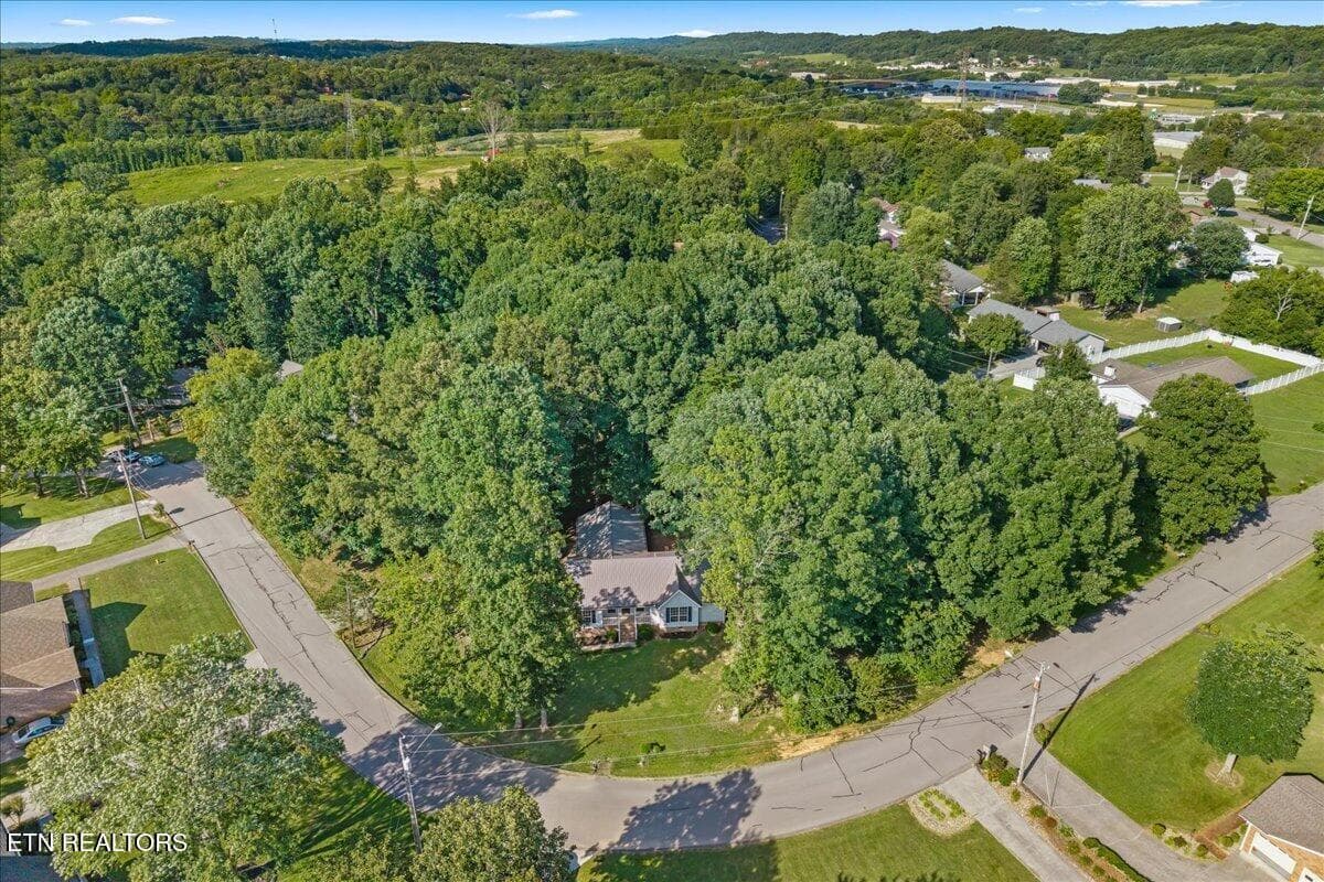 41 - 2613 Kenwood Drive, Athens, TN 37303