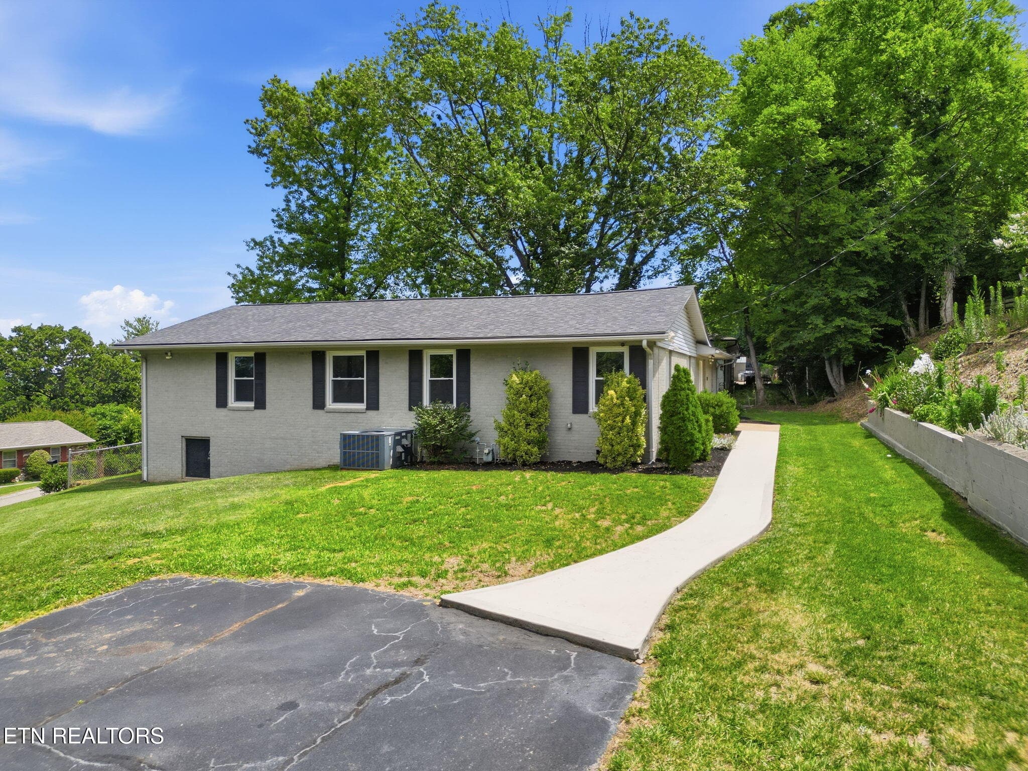 604 Weldon Drive, Maryville, TN 37801