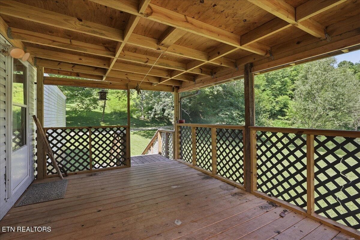 098-3503_Hwy_70_North_house_2_ext_006 - 3503 Highway 70 N, Eidson, TN 37731