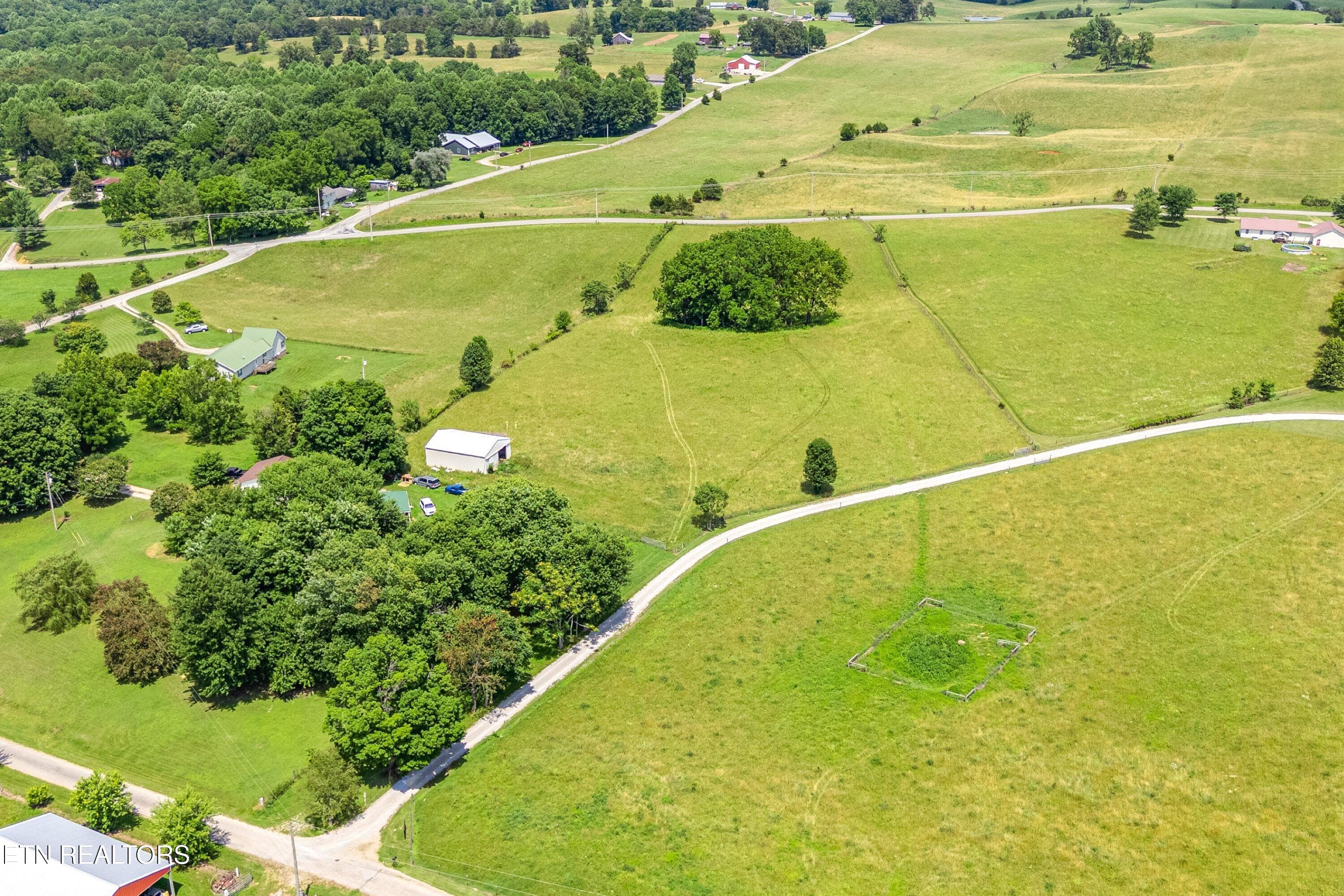 CL 4 - Dogwalk Rd, Alpine, TN 38543