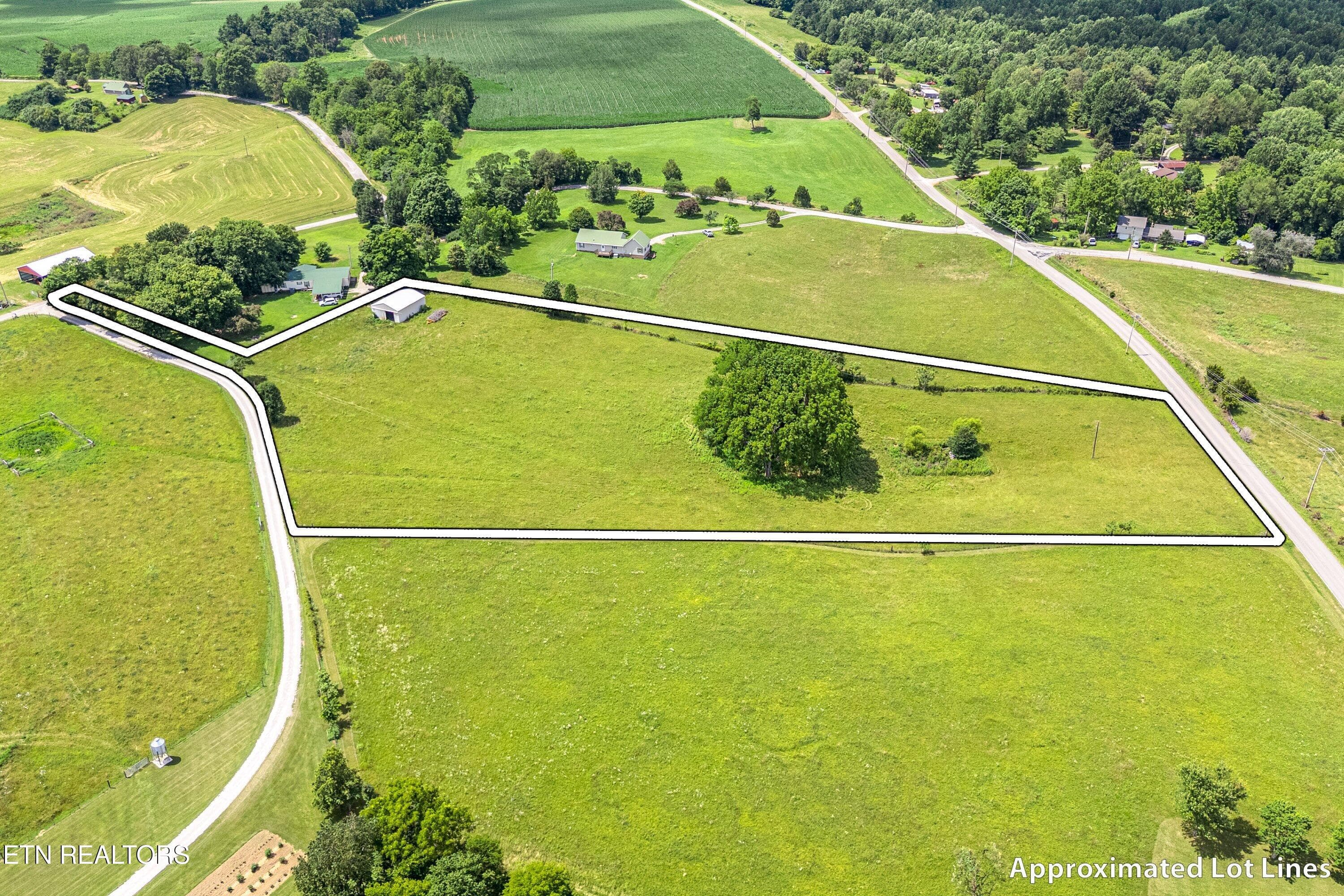 CL 5 - Dogwalk Rd, Alpine, TN 38543