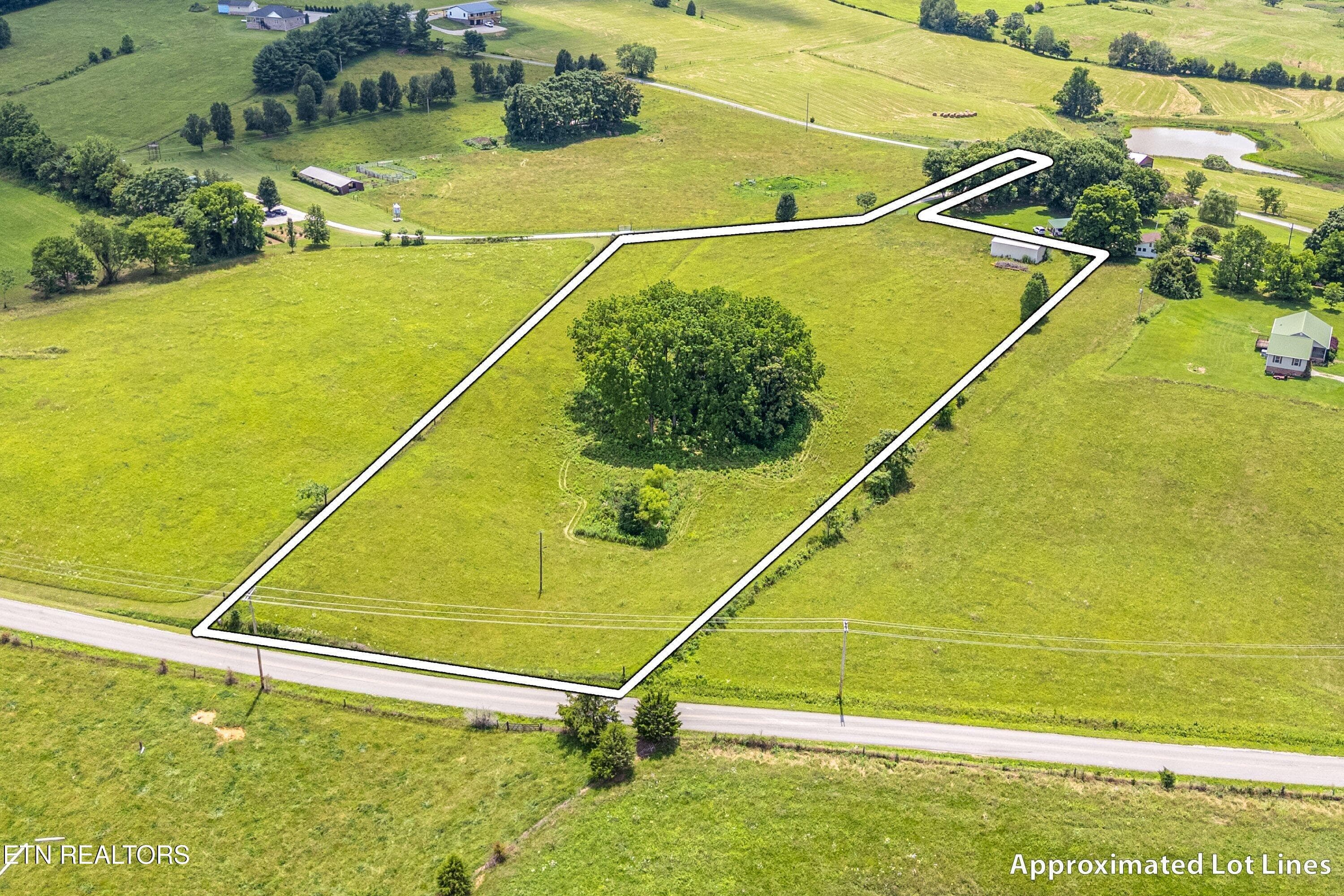CL 9 - Dogwalk Rd, Alpine, TN 38543