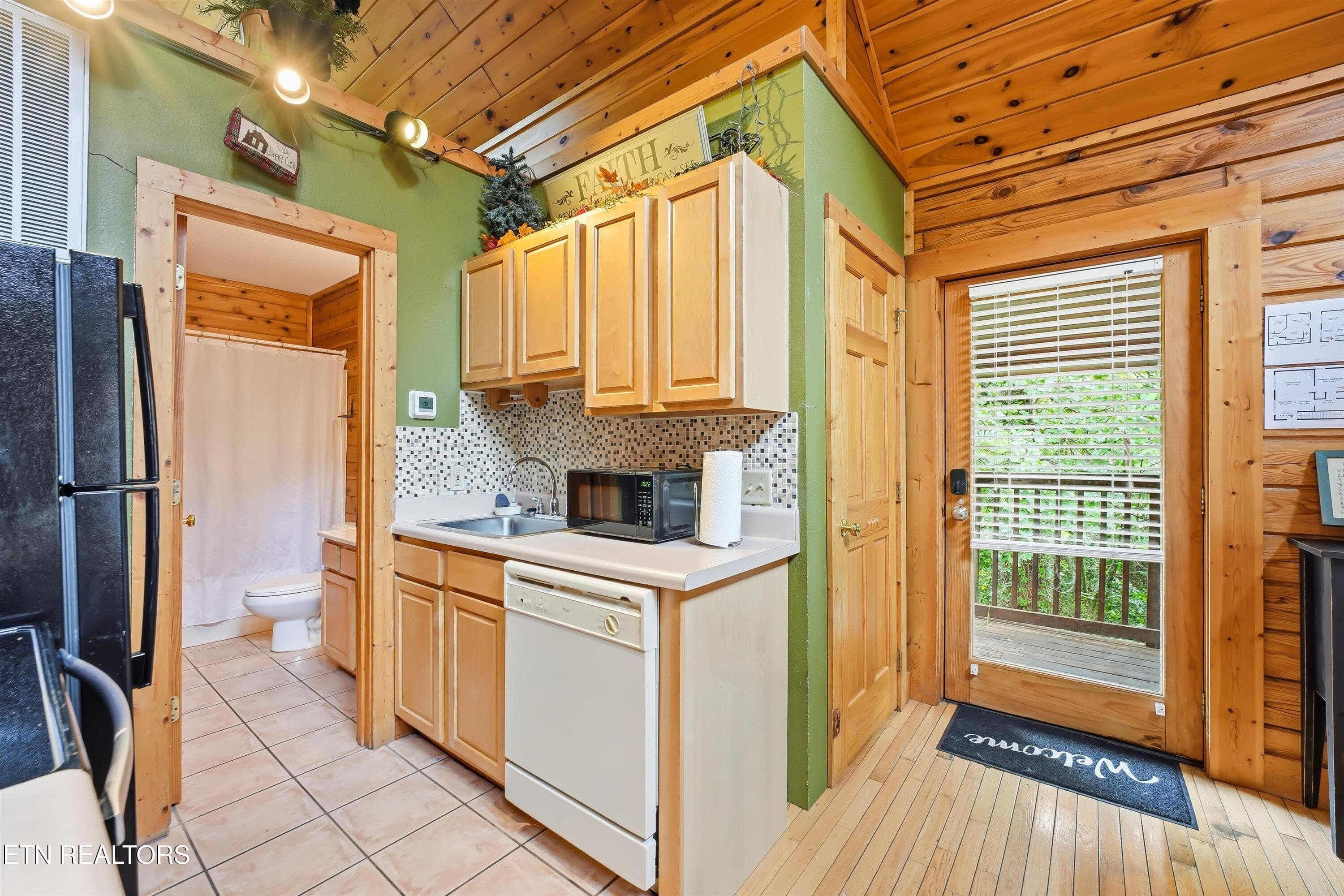 05-FINAL-5 - 336 Big Bear Way, Pigeon Forge, TN 37863, Pigeon Forge