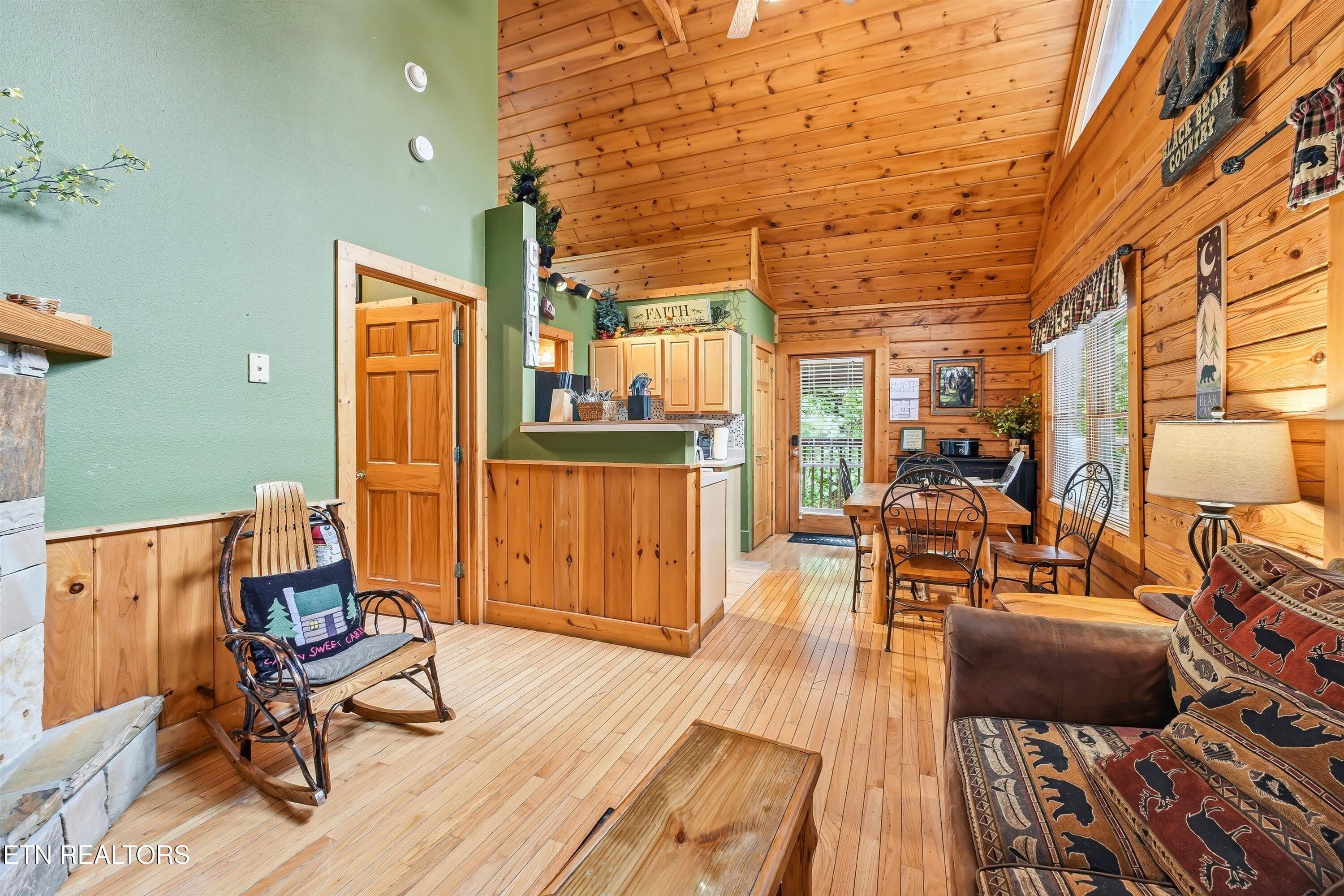 09-FINAL-9 - 336 Big Bear Way, Pigeon Forge, TN 37863, Pigeon Forge