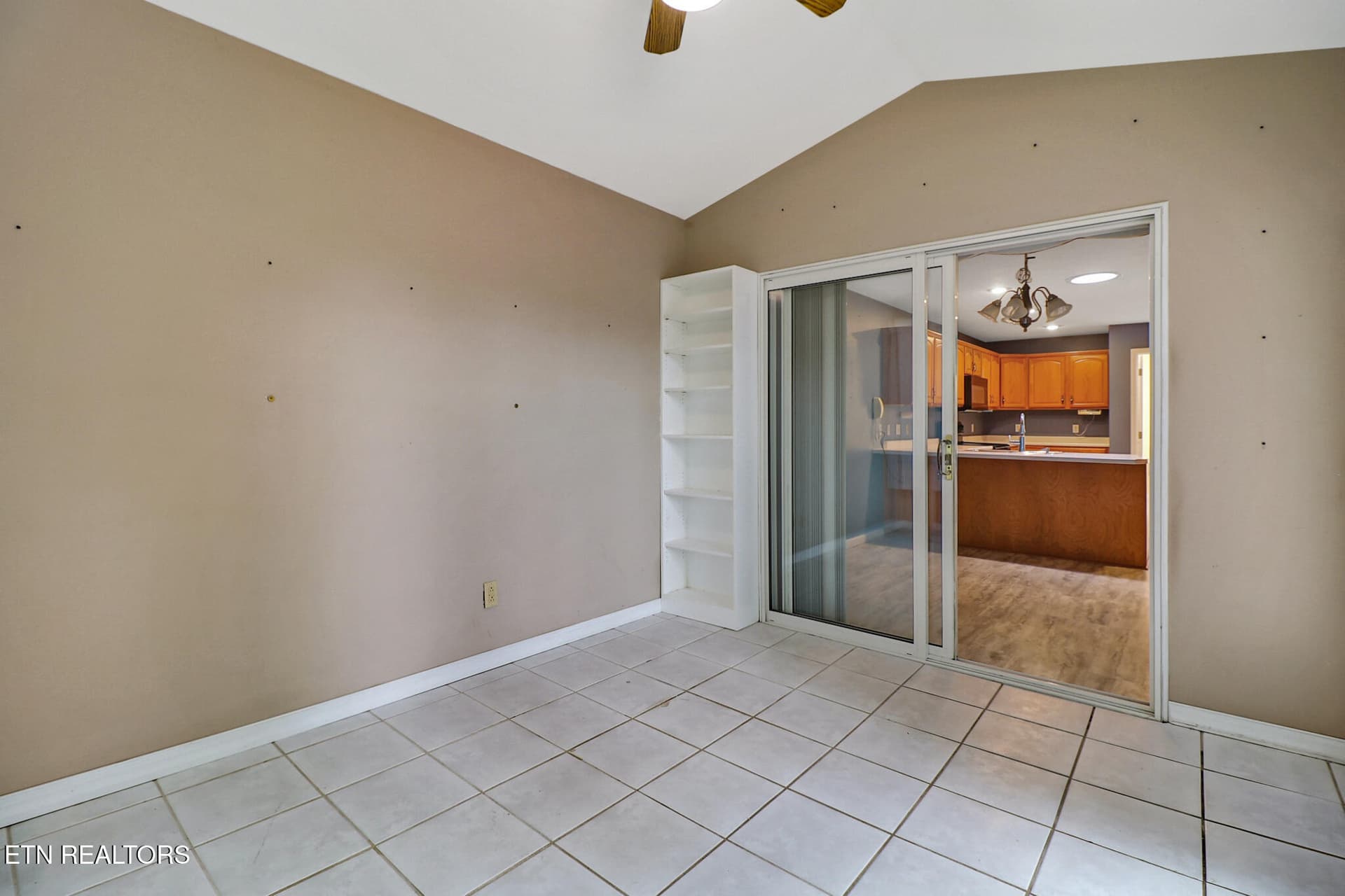 n44a2882-n44a2886 - 42 Havenridge Place, Crossville, TN 38558