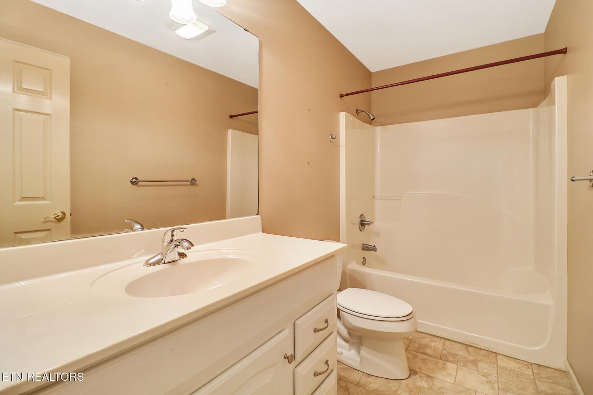n44a2932-n44a2936 - 42 Havenridge Place, Crossville, TN 38558