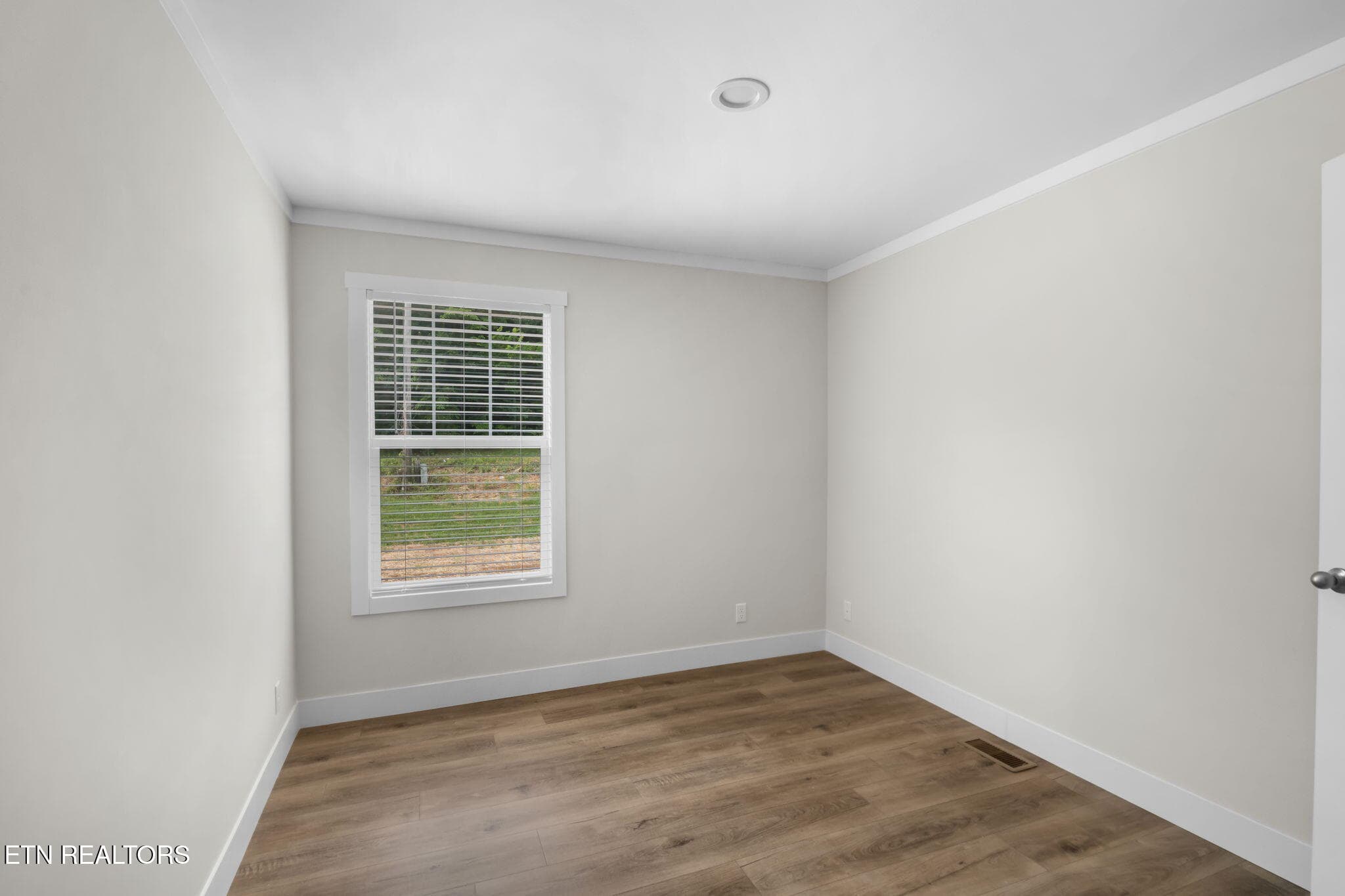 1-web-or-mls-3213 Sweetwater-005 - 3213 Sweetwater Vonore Rd, Sweetwater, TN 37874